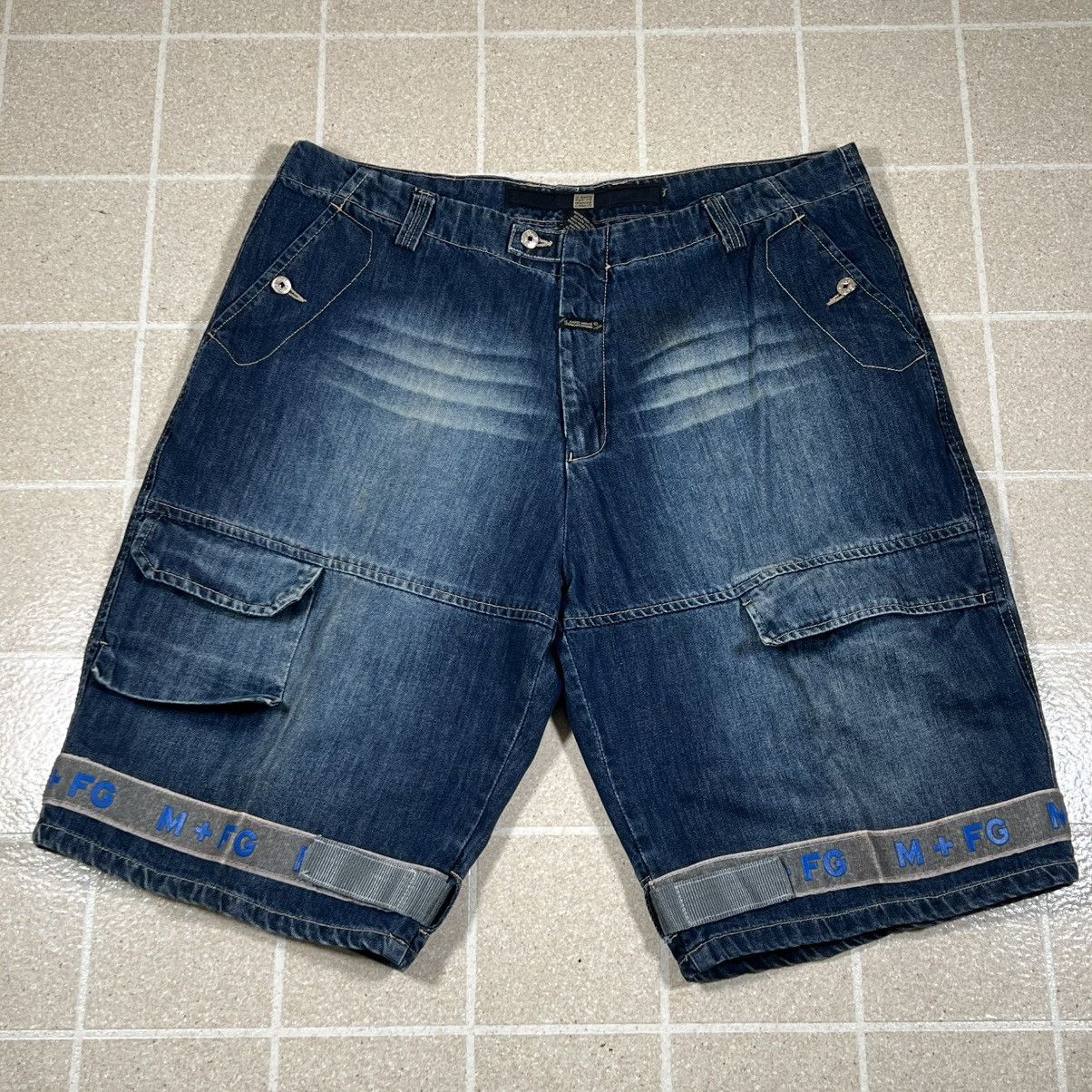 Marithe + Francois Girbaud Marithe Francois Girbaud Cargo Shorts SZ 42 Shuttle Tape Size US 42 / EU 58 - 1 Thumbnail