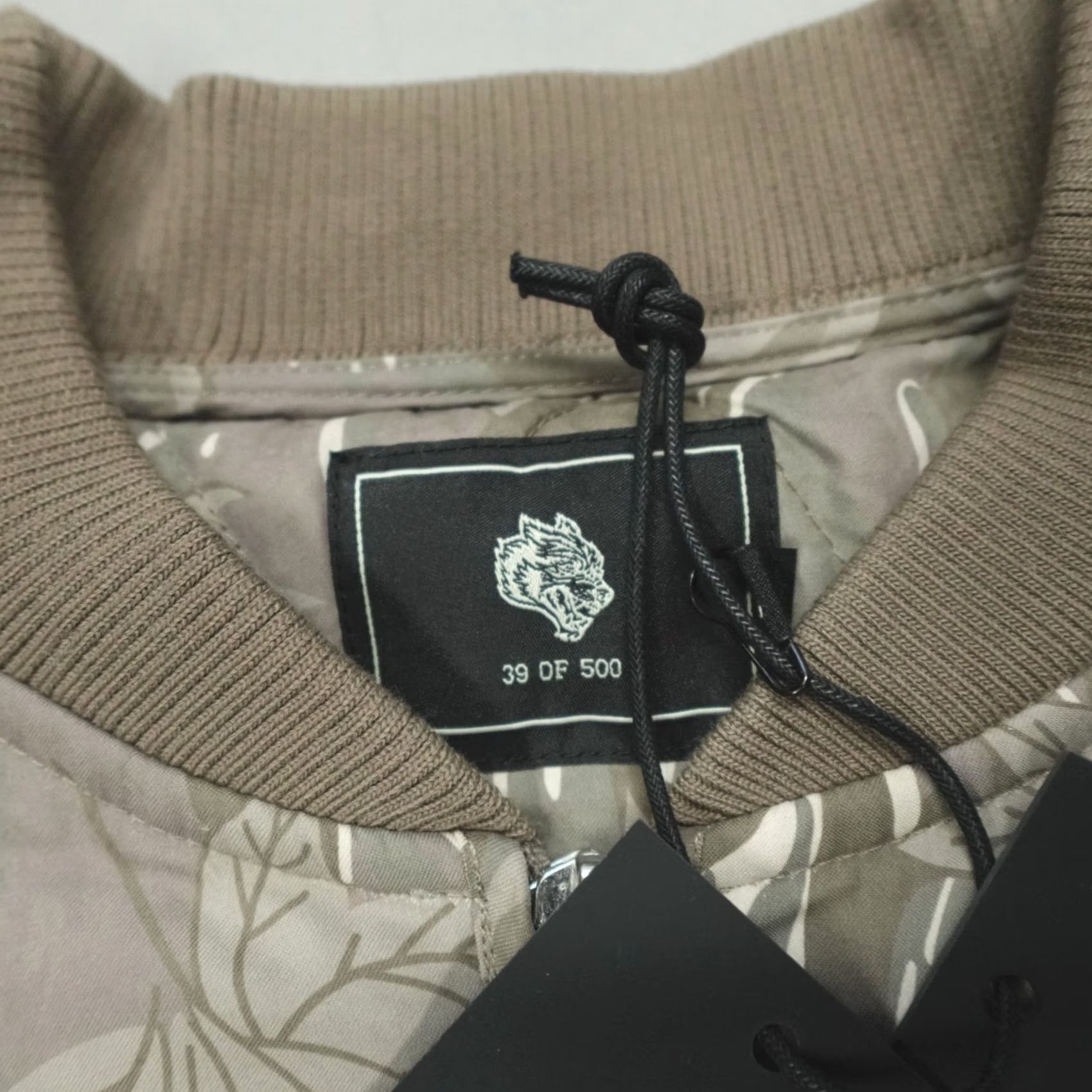 Darc Sport Darc Sport Surrounded By Family Boxy Men’s XL Darco Quilted Zip Jacket Oak Norse Camo Size US XL / EU 56 / 4 - 5 Thumbnail
