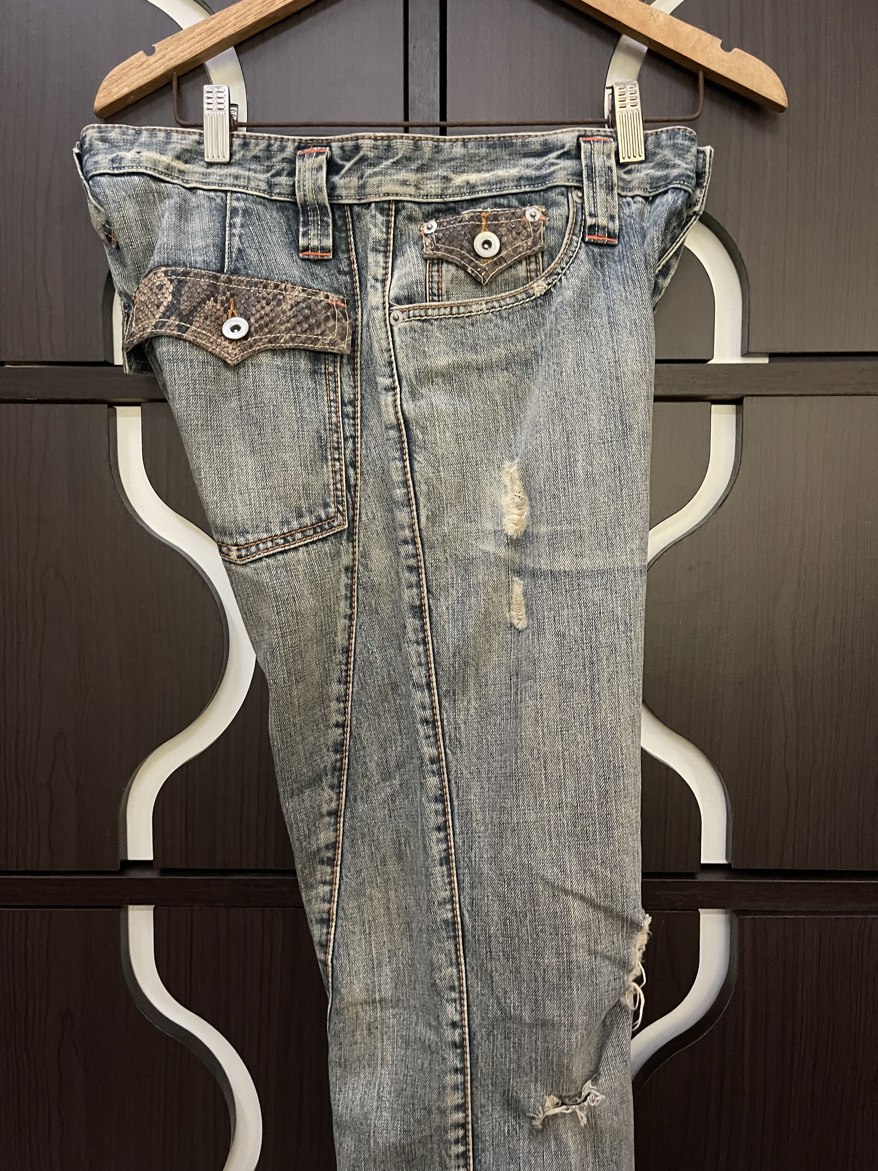Hysteric Glamour × If Six Was Nine × Le Grande Bleu (L.G.B.) Takaiq.com Phyton Snake Skin Distressed Flared Jeans Size US 32 / EU 48 - 25 Thumbnail