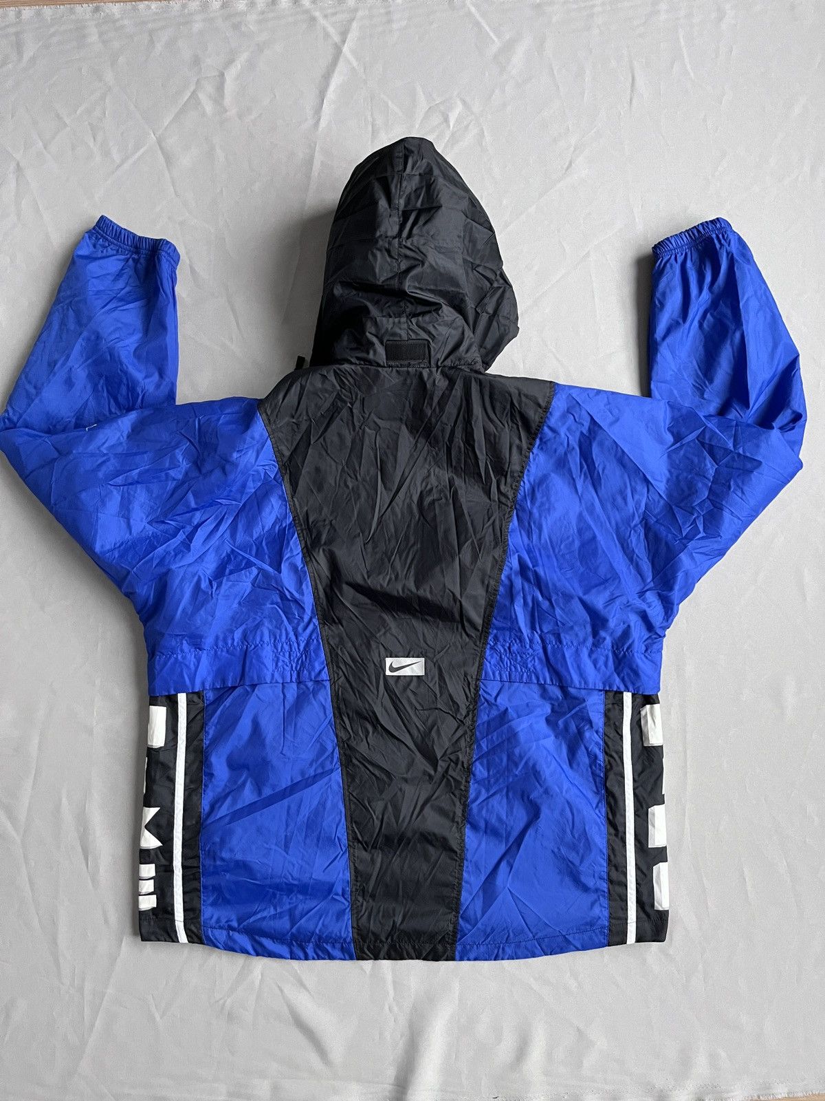 Nike Nike 90's Vintage Blue Light Windbreaker Big Logo Jacket Size US XL / EU 56 / 4 - 15 Thumbnail
