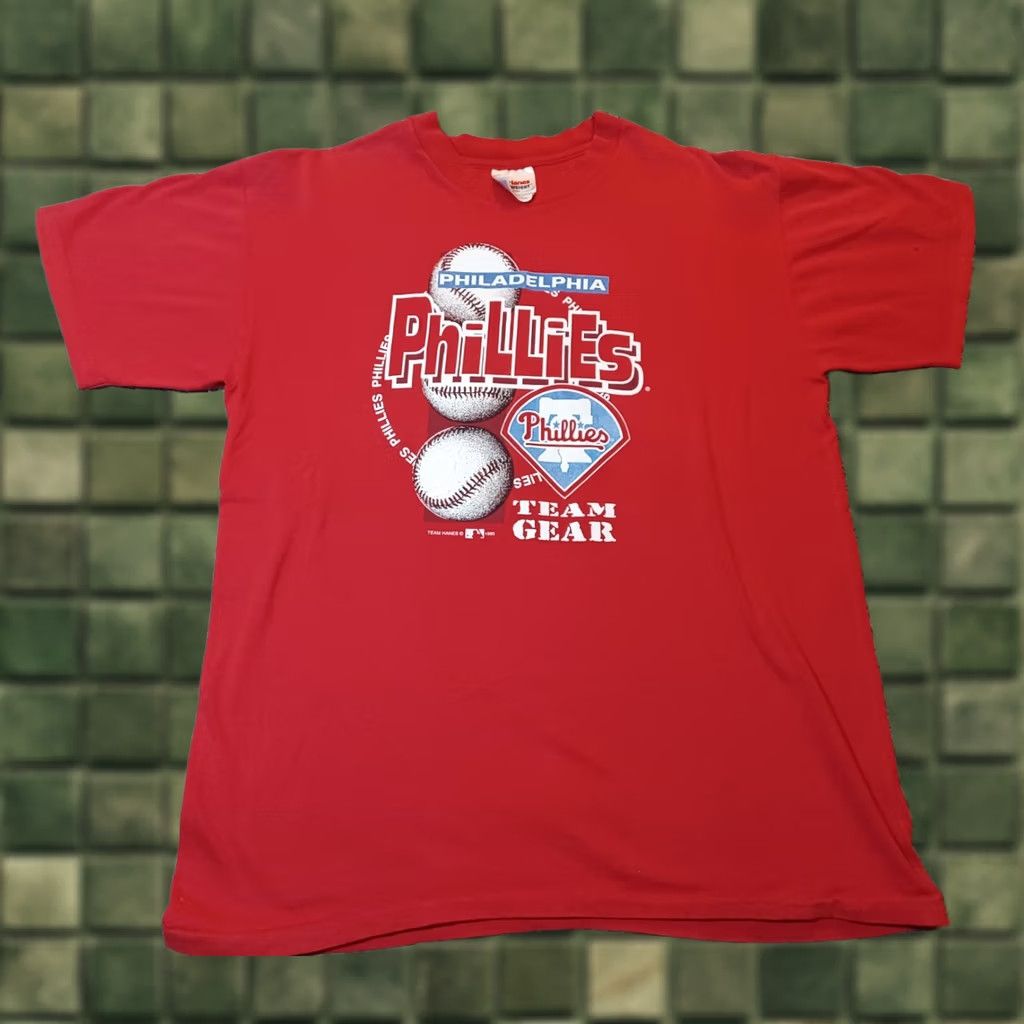 Vintage VINTAGE Phillies Philadelphia T-Shirt Single Stitch Medium Womens 90s Red Cotton Crew Neck Short Sleeve Unisex Adults Graphic Print Size US M / EU 48-50 / 2 - 1 Thumbnail