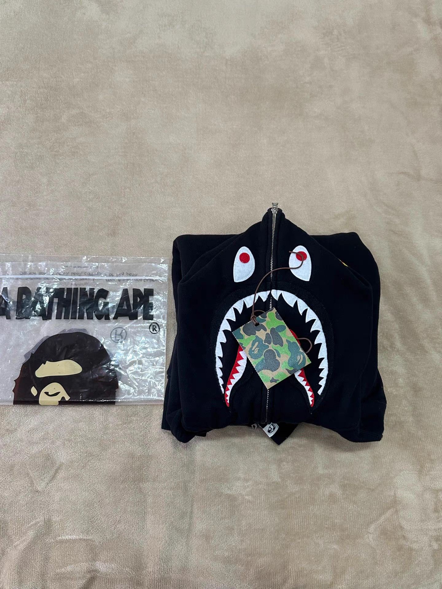 Bape BAPE Black Shark Full Zip Hoodie K5 Size US L / EU 52-54 / 3 - 8 Thumbnail
