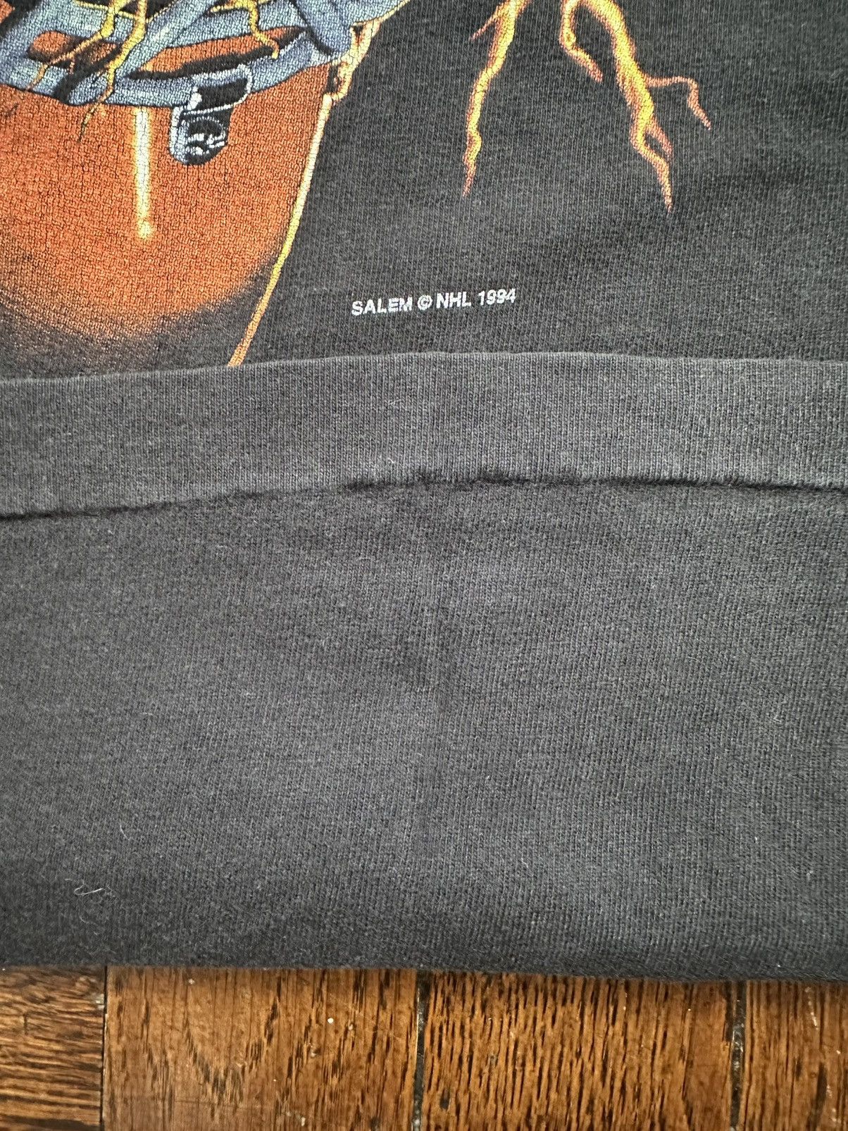 Salem Sportswear Vintage Salem Sportswear 1994 Philadelphia Flyers T Shirt Size US L / EU 52-54 / 3 - 4 Thumbnail