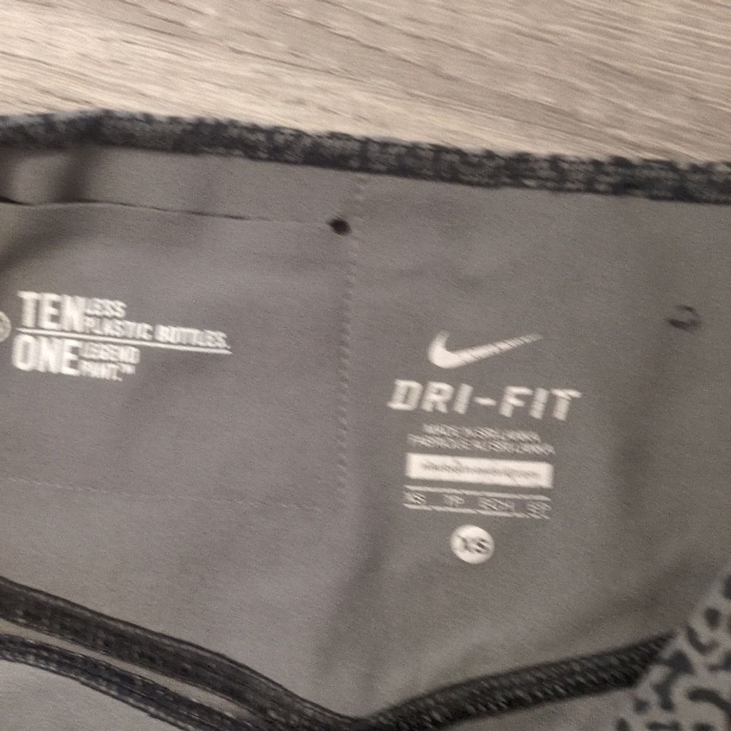 Nike Nike cropped leggings size XS Size 25" / US 0 / IT 36 - 2 Thumbnail