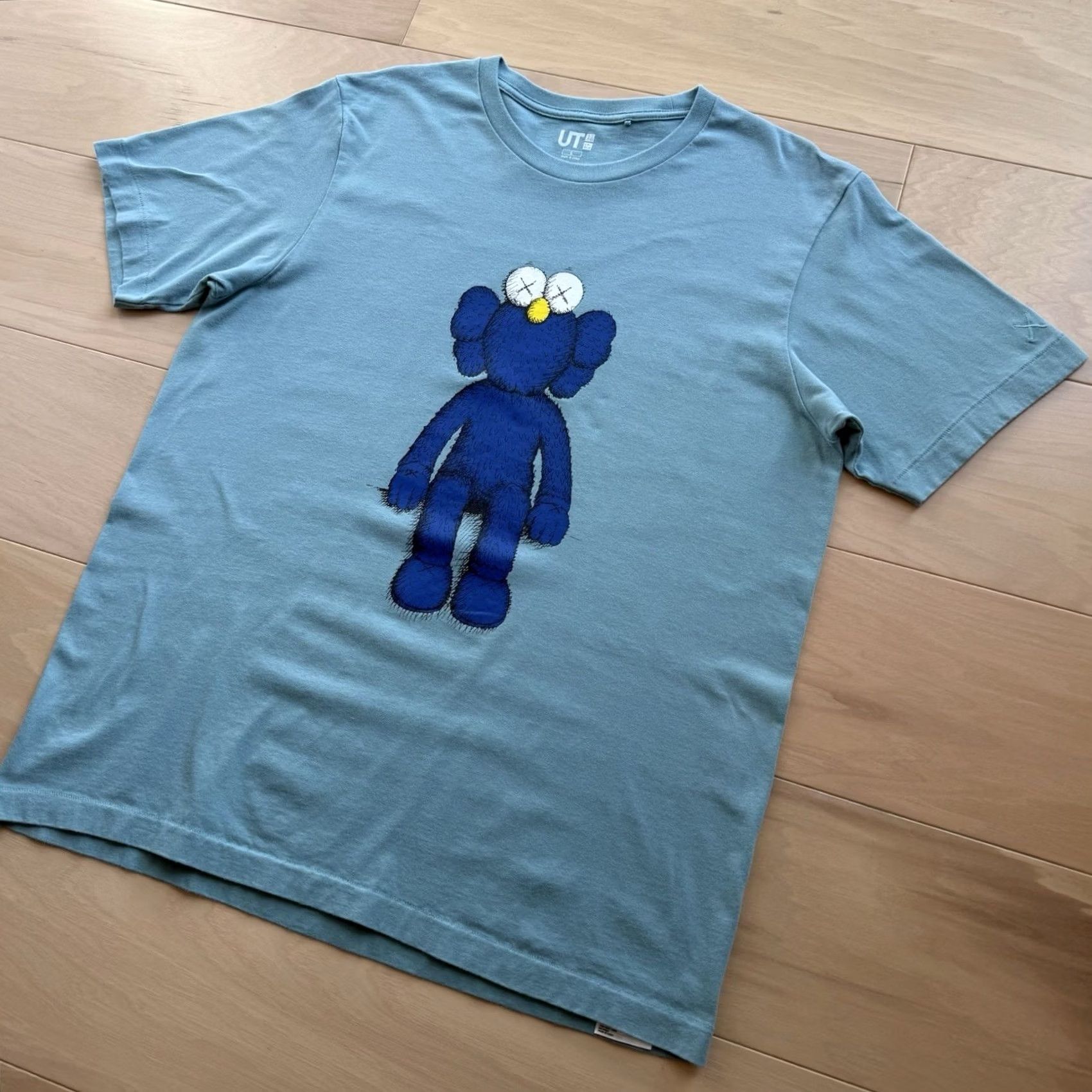 Uniqlo Kaws Uniqlo Shirt L Teal Blue Crew Neck Short Sleeve Logo Graphic Cotton Men T-Shirt Vintage No Size US L / EU 52-54 / 3 - 7 Thumbnail