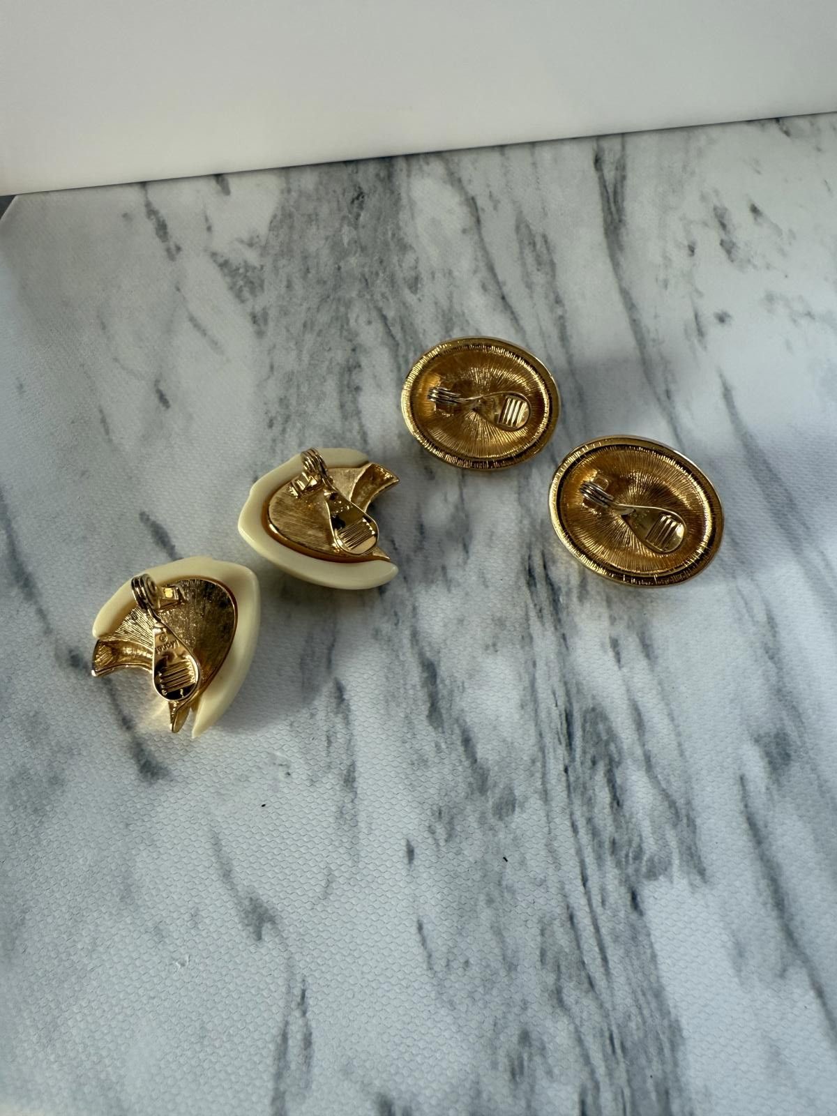 Montbell Monat Clip-On Earring Pair Set – Vintage Style Size ONE SIZE - 5 Thumbnail
