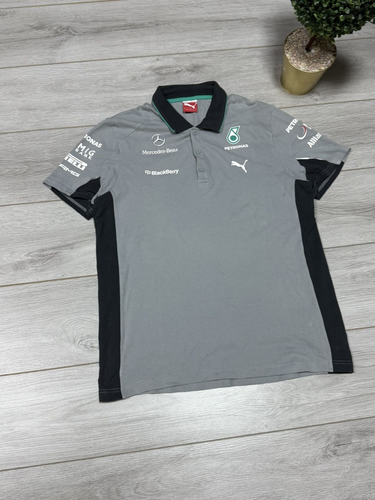 Puma Petronas Puma vintage Mclaren Mercedes pirelli vintage polo Size US L / EU 52-54 / 3 - 5 Thumbnail