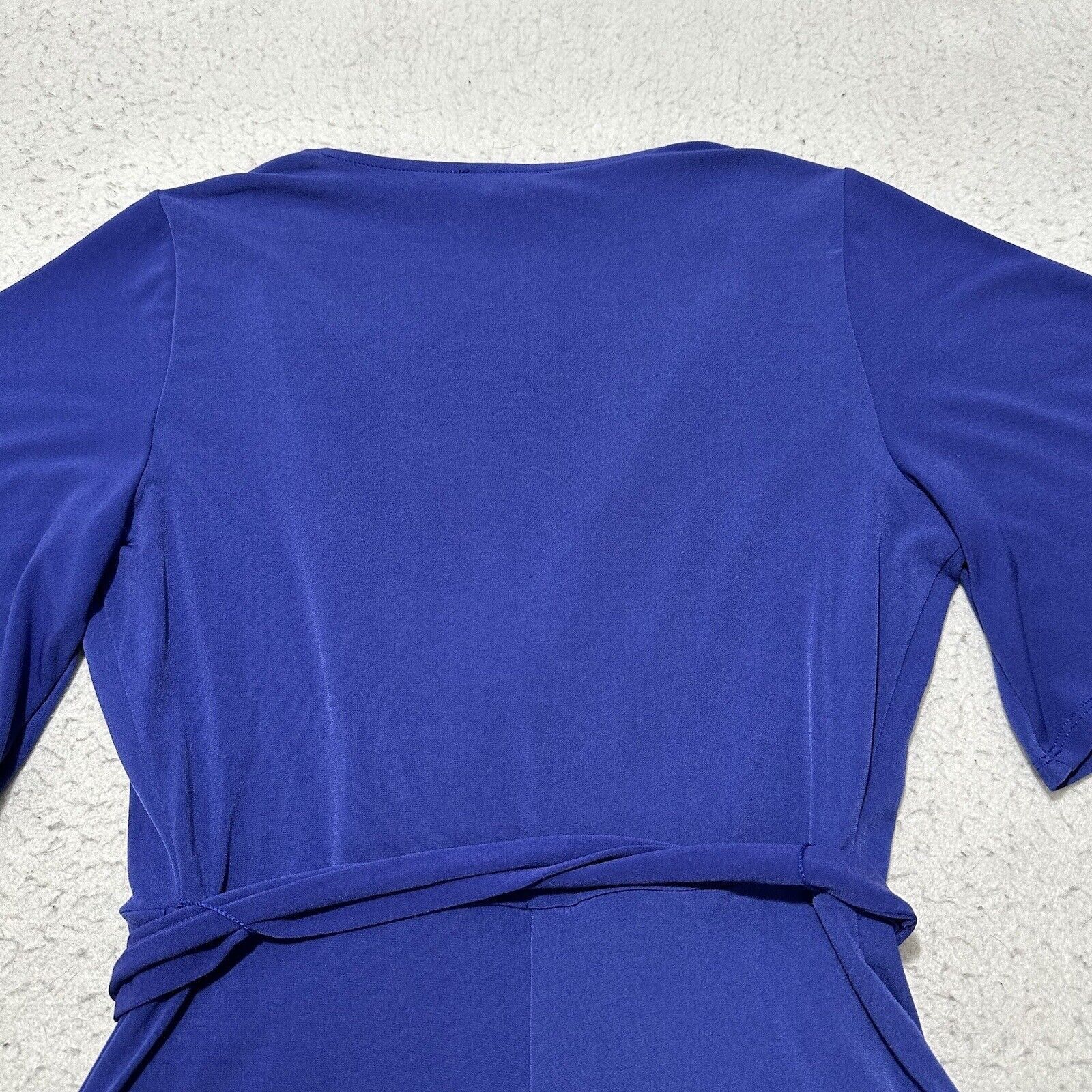 Express Express XS V-Neck Wrap Romper Short Sleeve 2" Inseam Tie Size 26" / US 2 / IT 38 - 12 Thumbnail