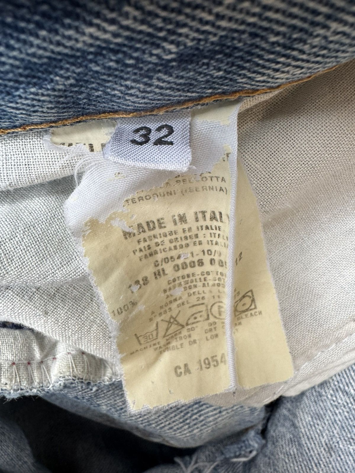 Helmut Lang Helmut Lang 1999 Thrashed Sanded Boot Cut Denim Jeans Size US 32 / EU 48 - 14 Thumbnail