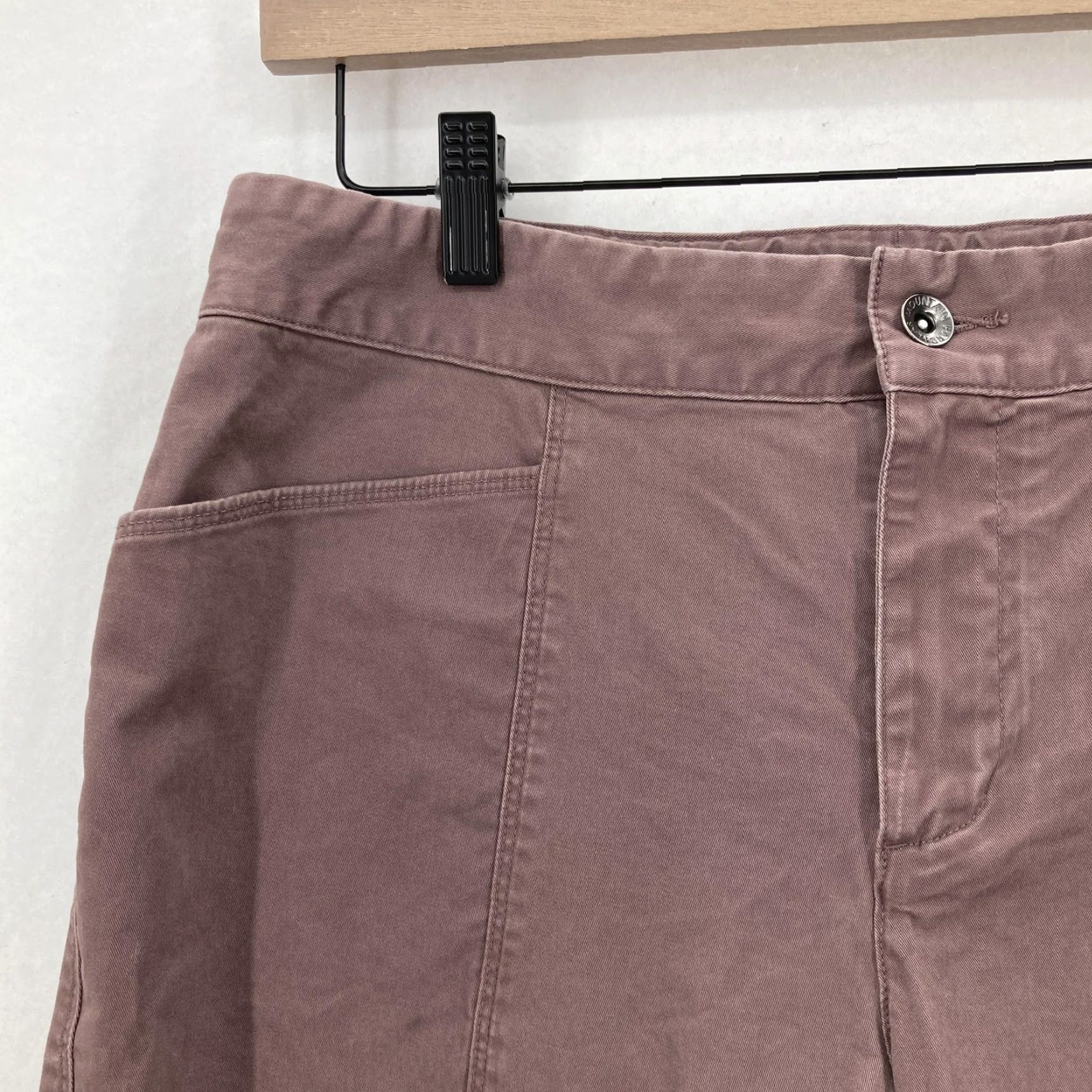 Mountain Hardwear Mountain Hardwear Pants Womens 8 Mauve Jogger Hiking Outdoor Travel Workwear Tapered Zip Pockets Stretch Casual Size 30" / US 8 / IT 44 - 3 Thumbnail