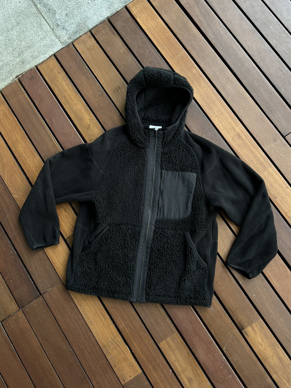 Uniqlo × White Mountaineering Uniqlo X White Mountaineering Hooded Full-Zip Fleece Jacket Size US L / EU 52-54 / 3 - 1 Thumbnail