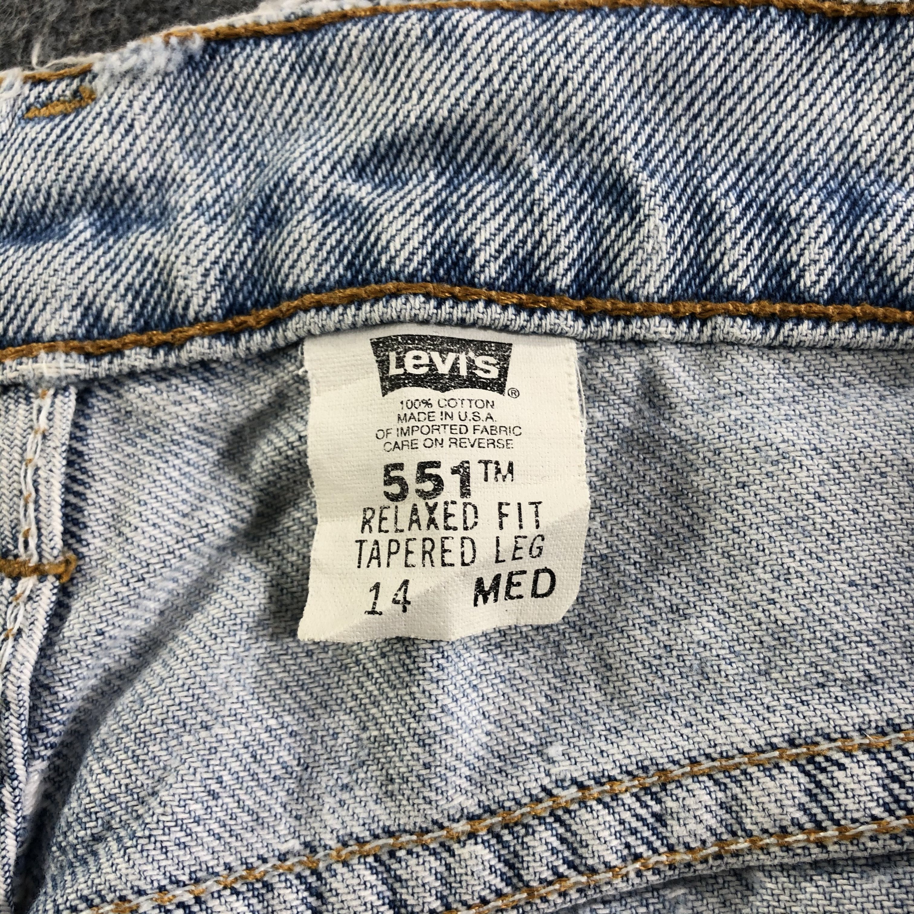 Levi's 90s Vintage Light Wash Levis 551 Jeans-J3310 Size US 31 - 11 Thumbnail