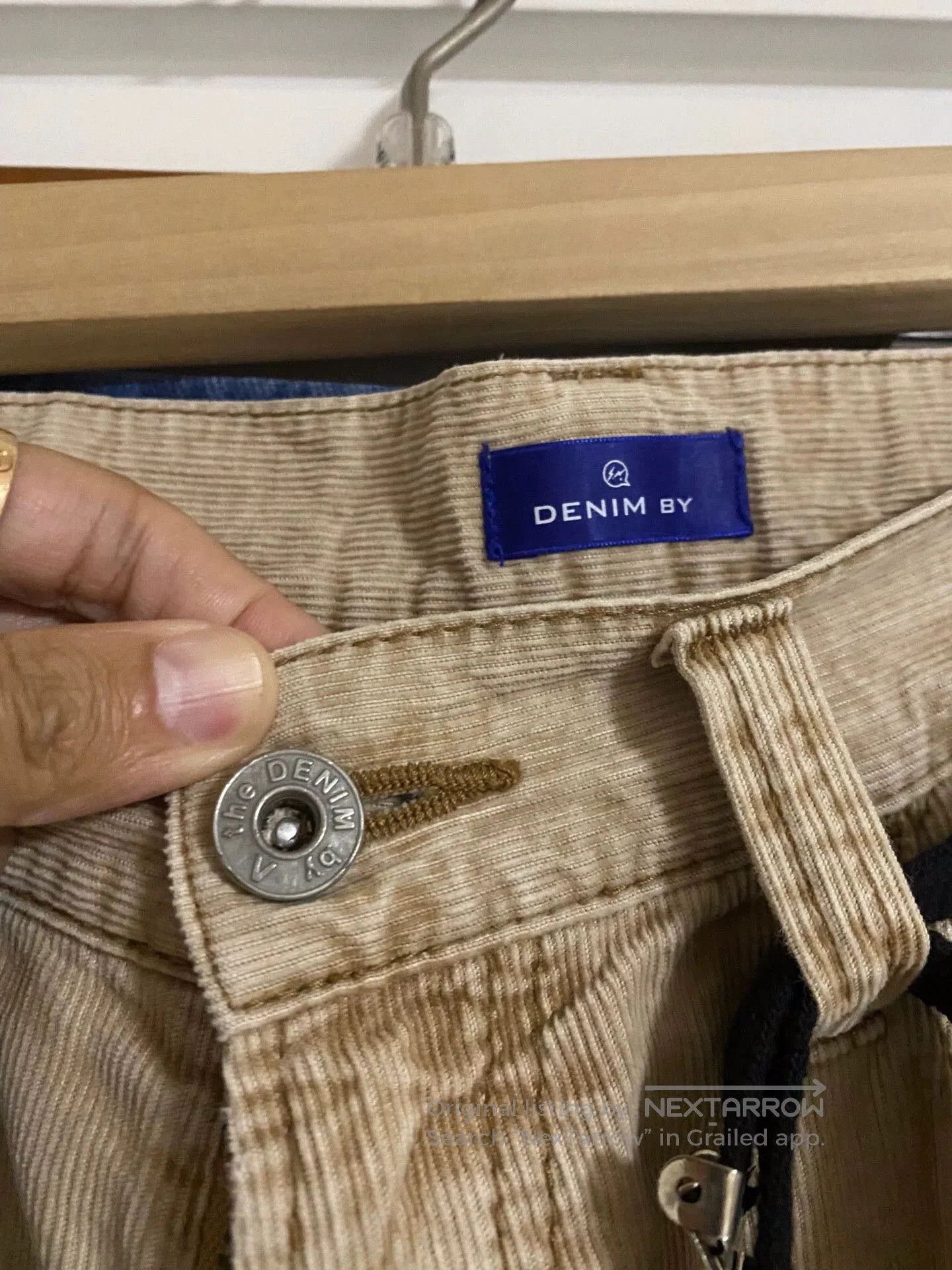 Vanquish light khaki corduroy casual pants. Size US 30 / EU 46 - 2 Thumbnail