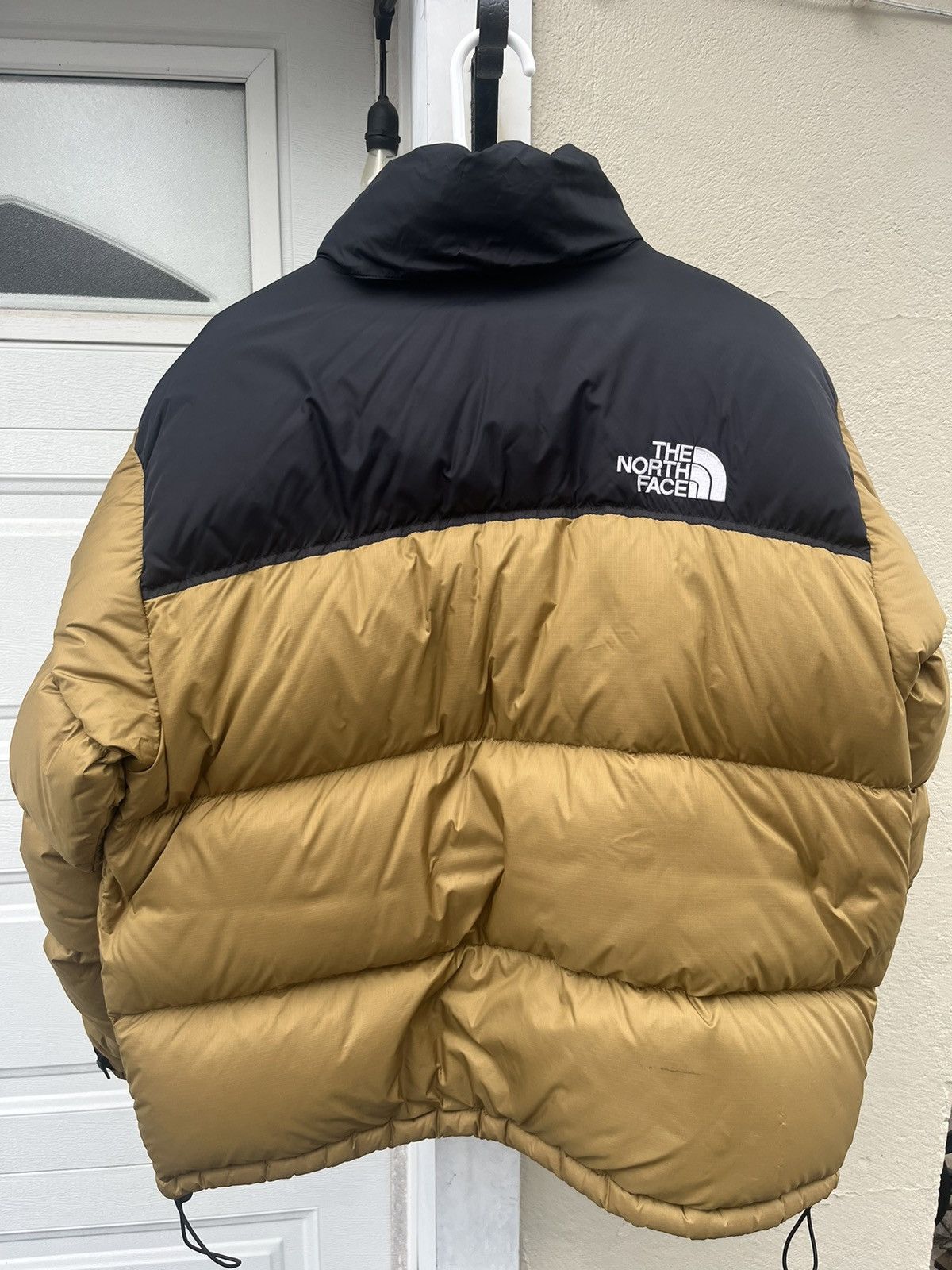 The North Face North Face Nuptse Gold size L Size US L / EU 52-54 / 3 - 4 Thumbnail