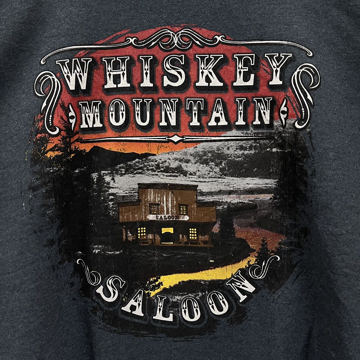 Vintage Vintage Whiskey Mountain Saloon Sweatshirt Pullover Baggy Size US XXL / EU 58 / 5 - 2 Thumbnail