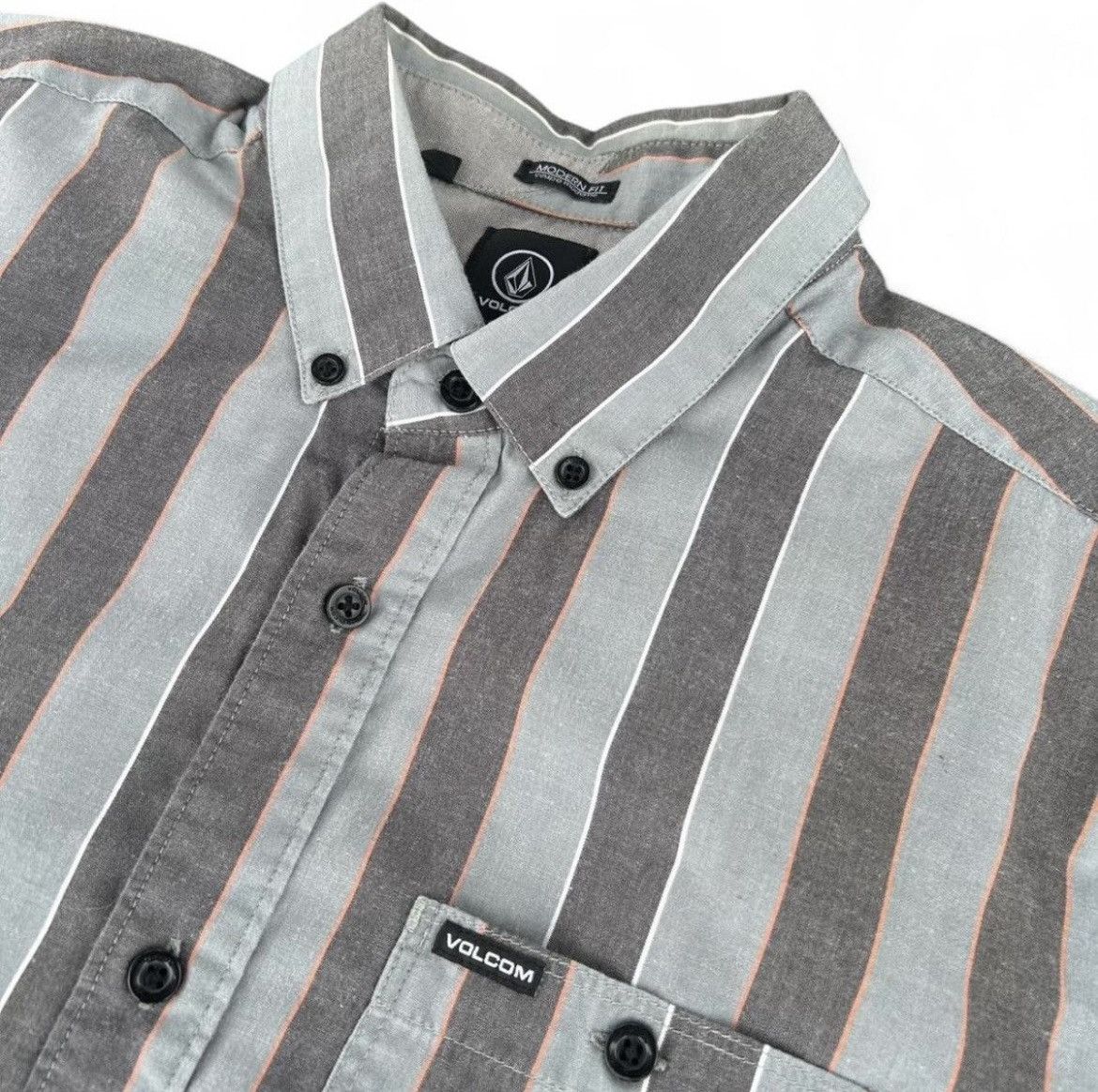 Volcom Volcom - (M) Modern Fit Short Sleeve Button Down Size US M / EU 48-50 / 2 - 2 Thumbnail