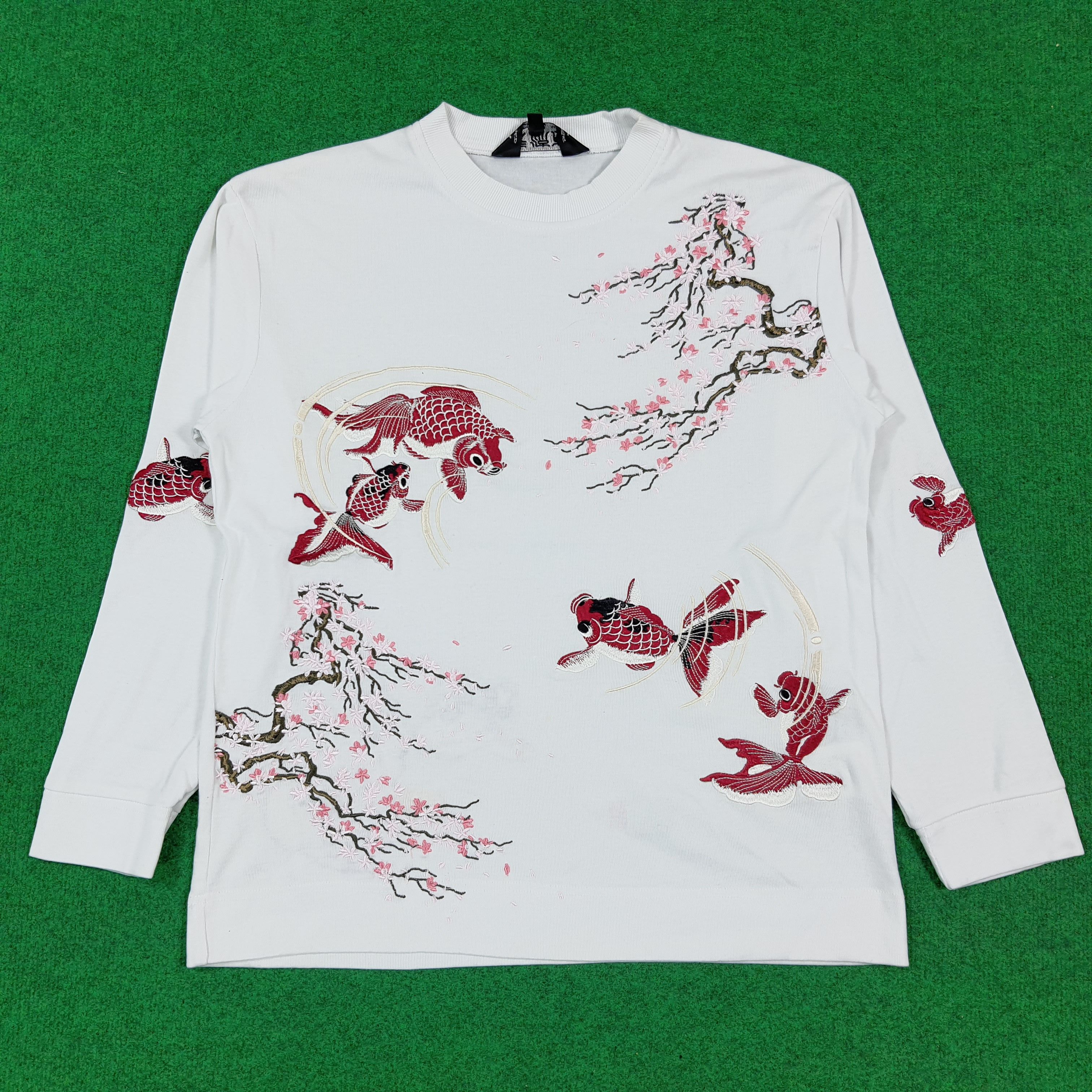 Japanese Brand Vintage Karu-Toh Japan Goldfish Embroidery Tshirt C292N6 Size US M / EU 48-50 / 2 - 1 Thumbnail