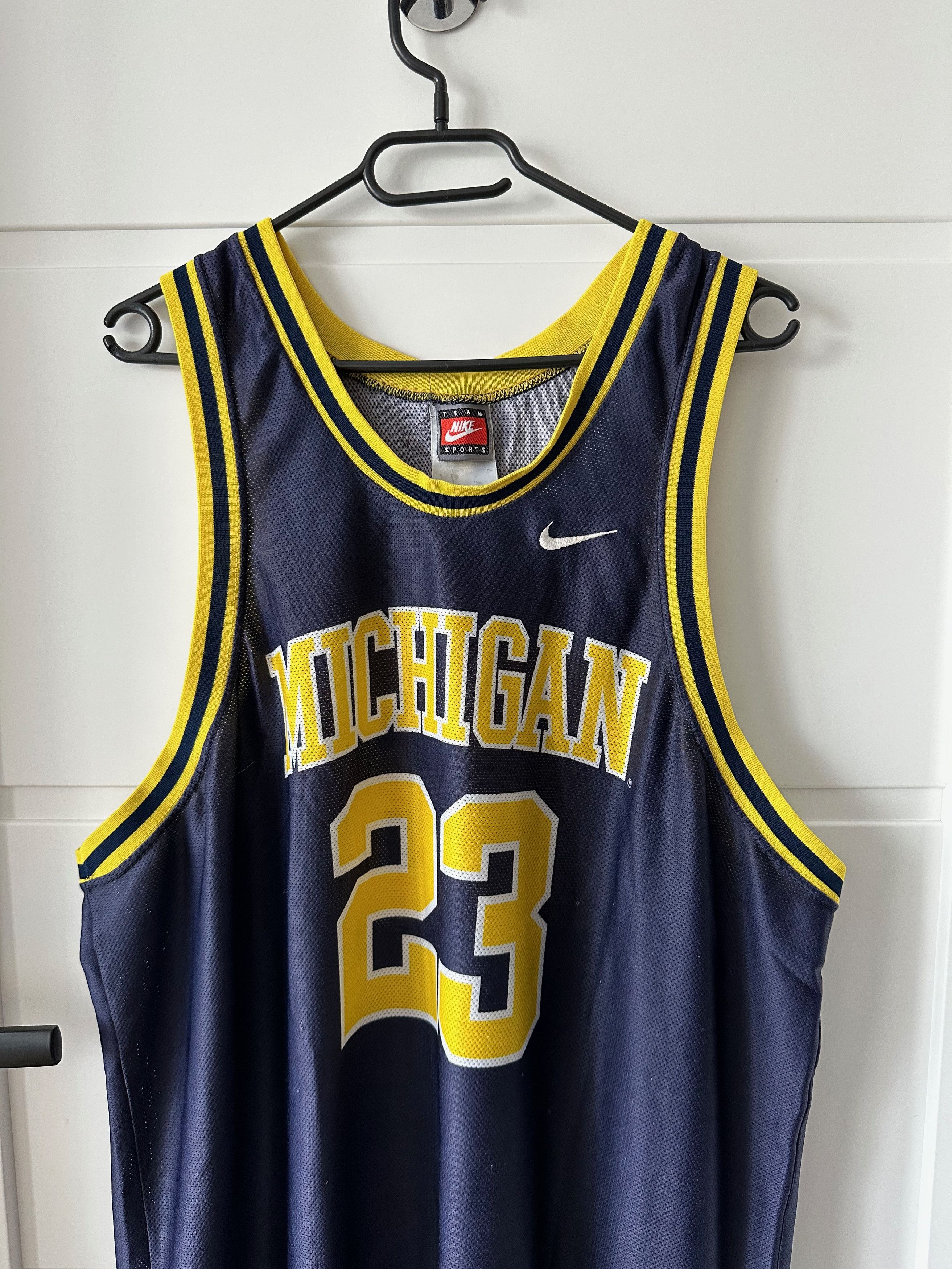 Nike Nike Michigan Wolverines vintage #23 Basketball jersey Size US XXL / EU 58 / 5 - 3 Thumbnail