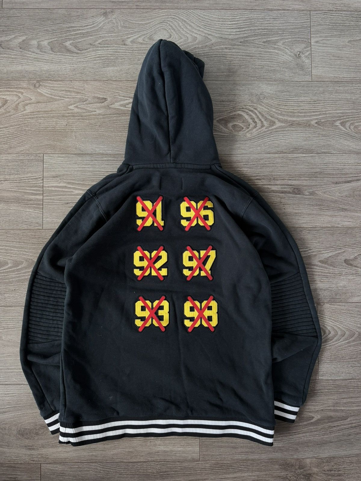 Jordan Brand Nike Air Jordan Big Logo Vintage 90s Hoodie Size US L / EU 52-54 / 3 - 18 Thumbnail