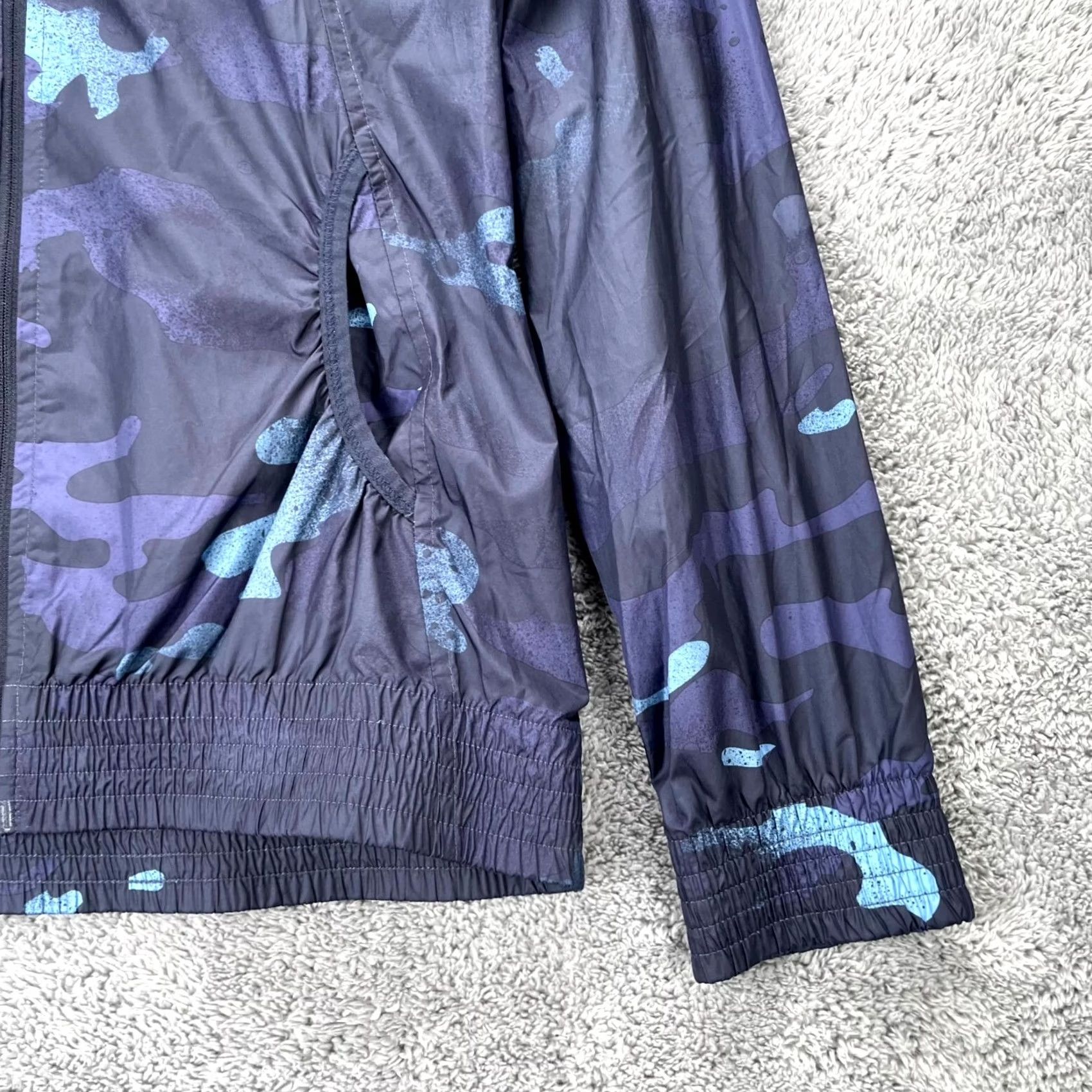 Oakley VINTAGE Oakley Jacket Mens Medium Blue Camo Windbreaker Hooded Full Zip Short Coat Cold Weather Outdoor Coat Mens Size US M / EU 48-50 / 2 - 2 Thumbnail