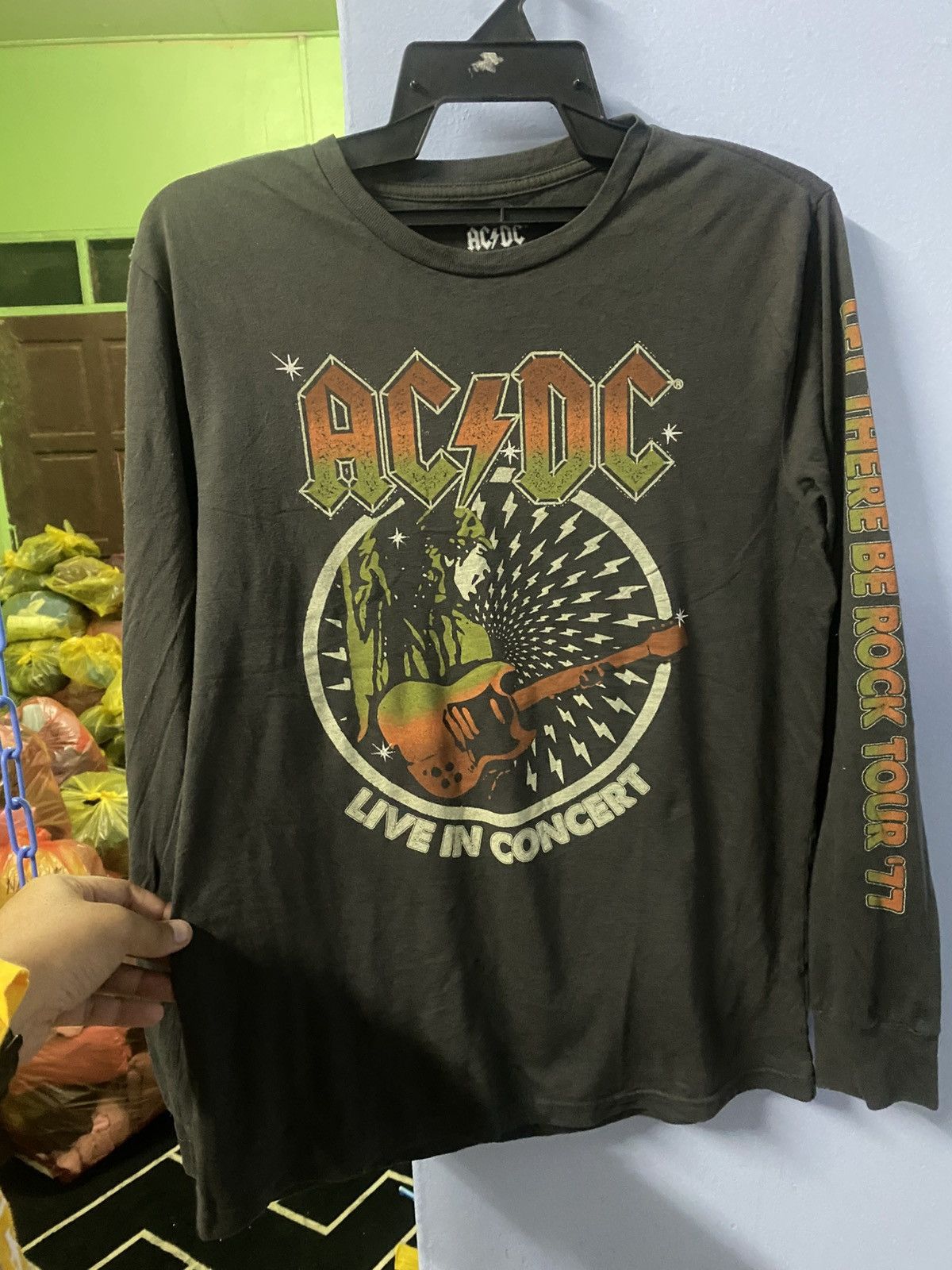 AC/DC ACDC Let There Be Rock Tour 1977 Size US M / EU 48-50 / 2 - 1 Thumbnail