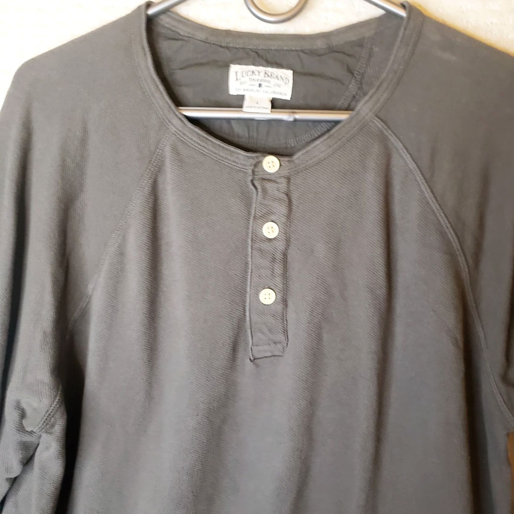 Lucky Brand Lucky Brand Shirt Mens L Gray Long Sleeve Henley Waffle Knit Burnout Classic Easy Care Size US L / EU 52-54 / 3 - 3 Thumbnail