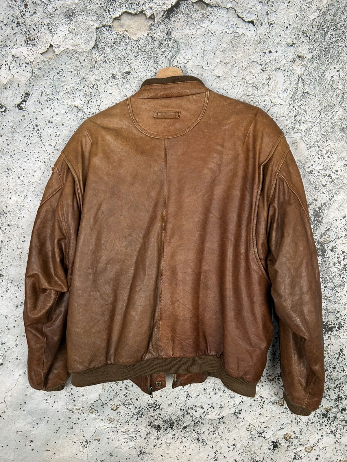 Genuine Leather Vintage Brown Leather Bomber Jacket Avant Garde Boxy 90s Size US L / EU 52-54 / 3 - 6 Thumbnail