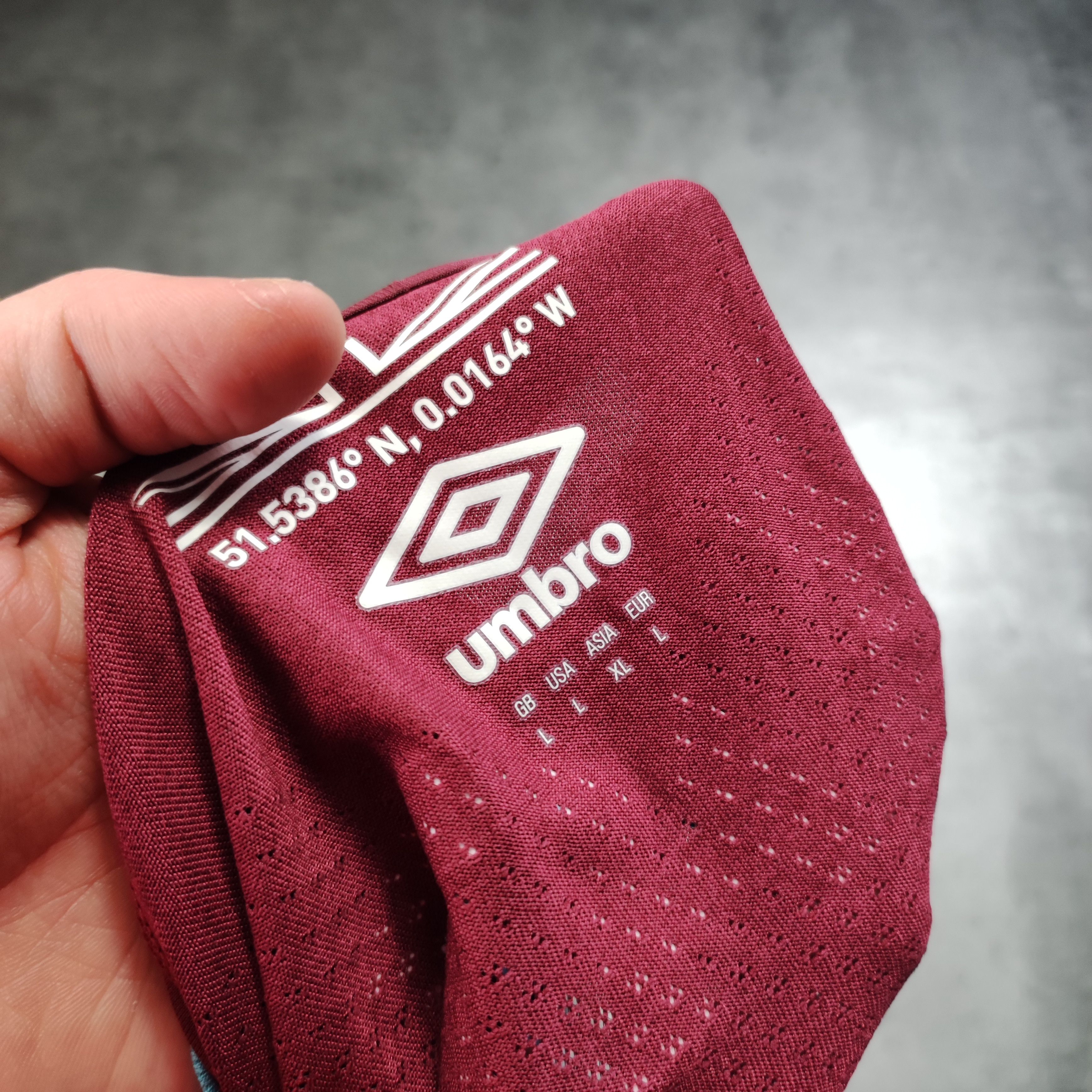 Other West Ham United x Umbro Football 2016/17 Home Jersey Size US L / EU 52-54 / 3 - 7 Thumbnail