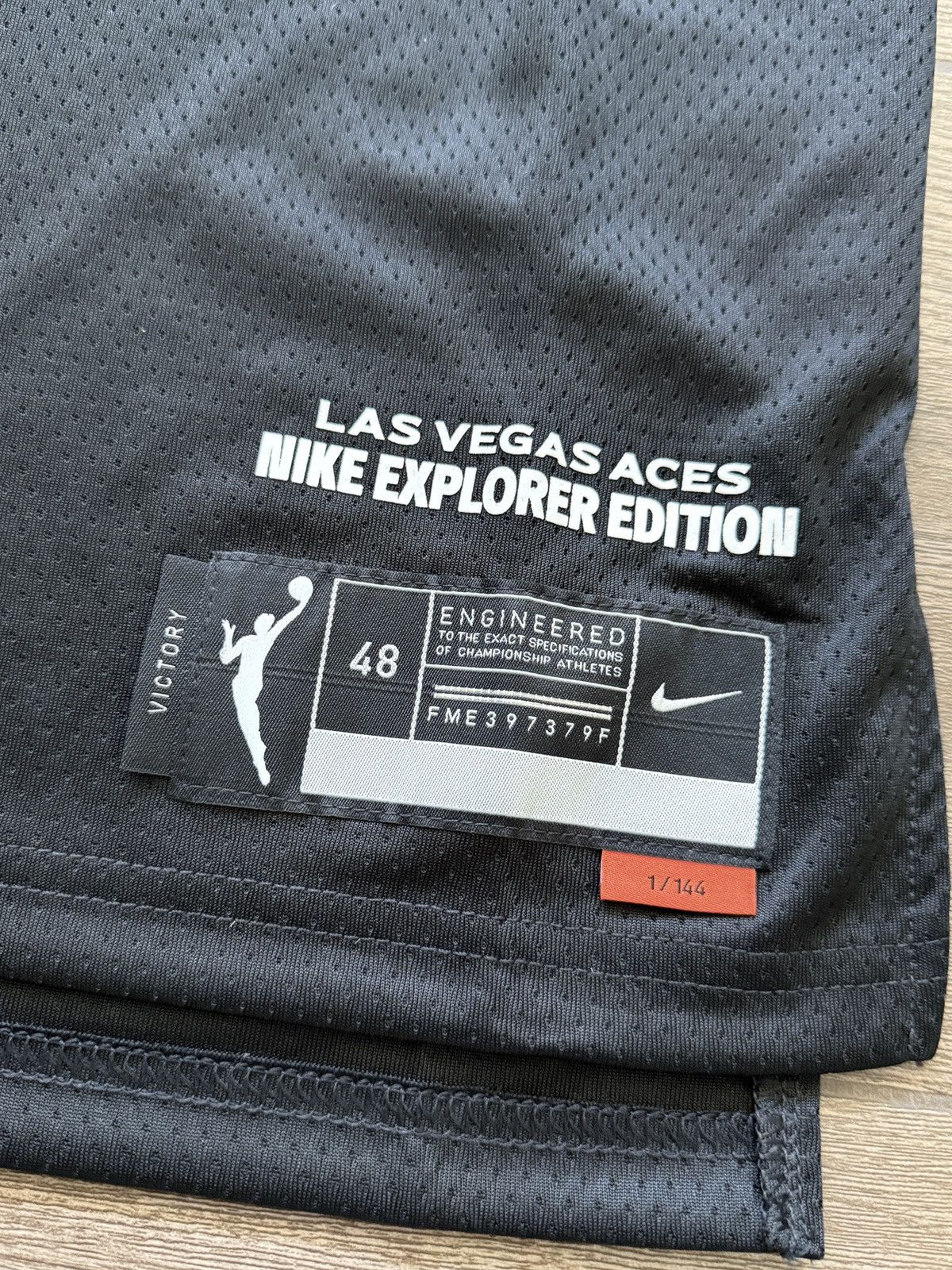 Nike Nike Candace Parker Las Vegas Aces Explorer Edition WNBA LG Size L / US 10 / IT 46 - 3 Thumbnail