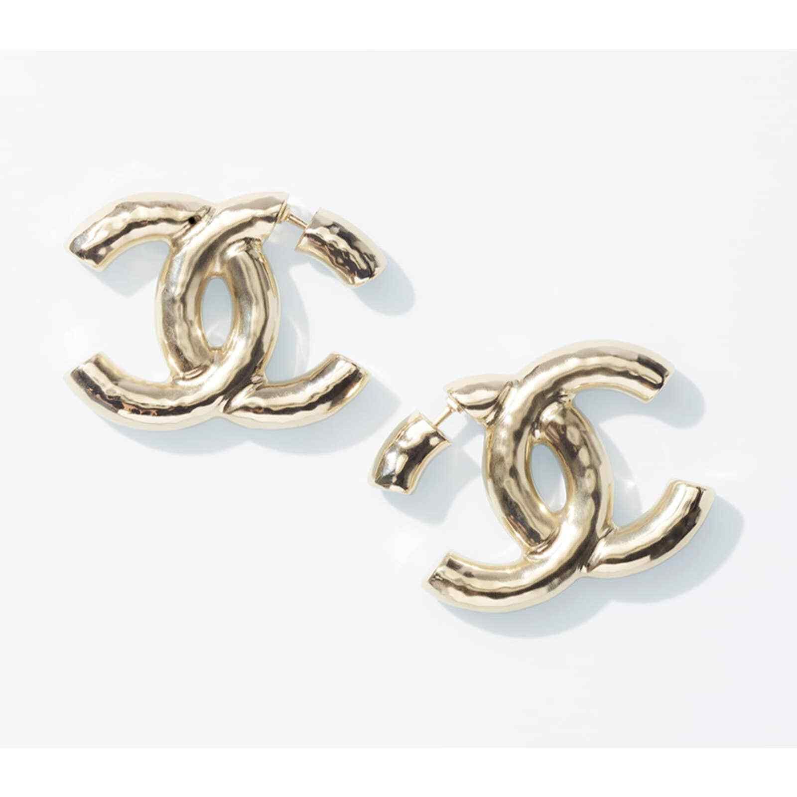 Chanel 22C Golden Gold Metal Runway Drop Stud Earrings