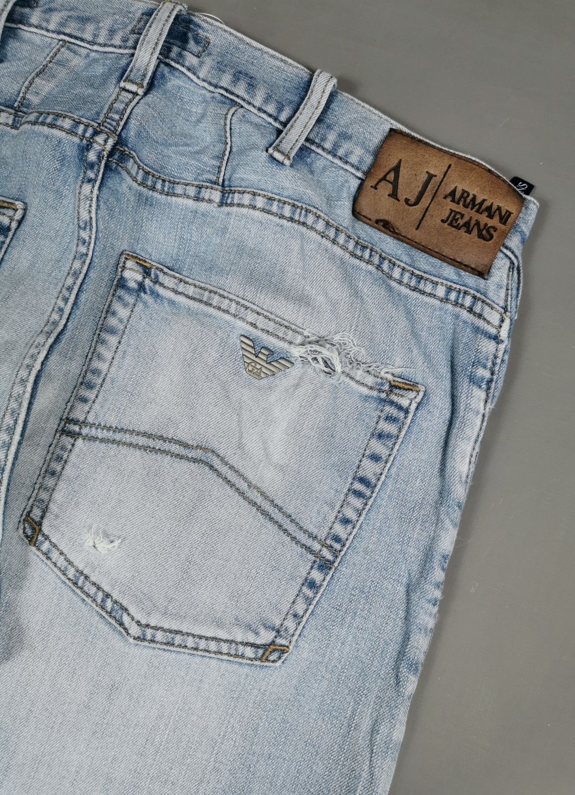 Giorgio Armani Armani J45 Distressed Light Blue Jeans Size US 34 / EU 50 - 6 Thumbnail