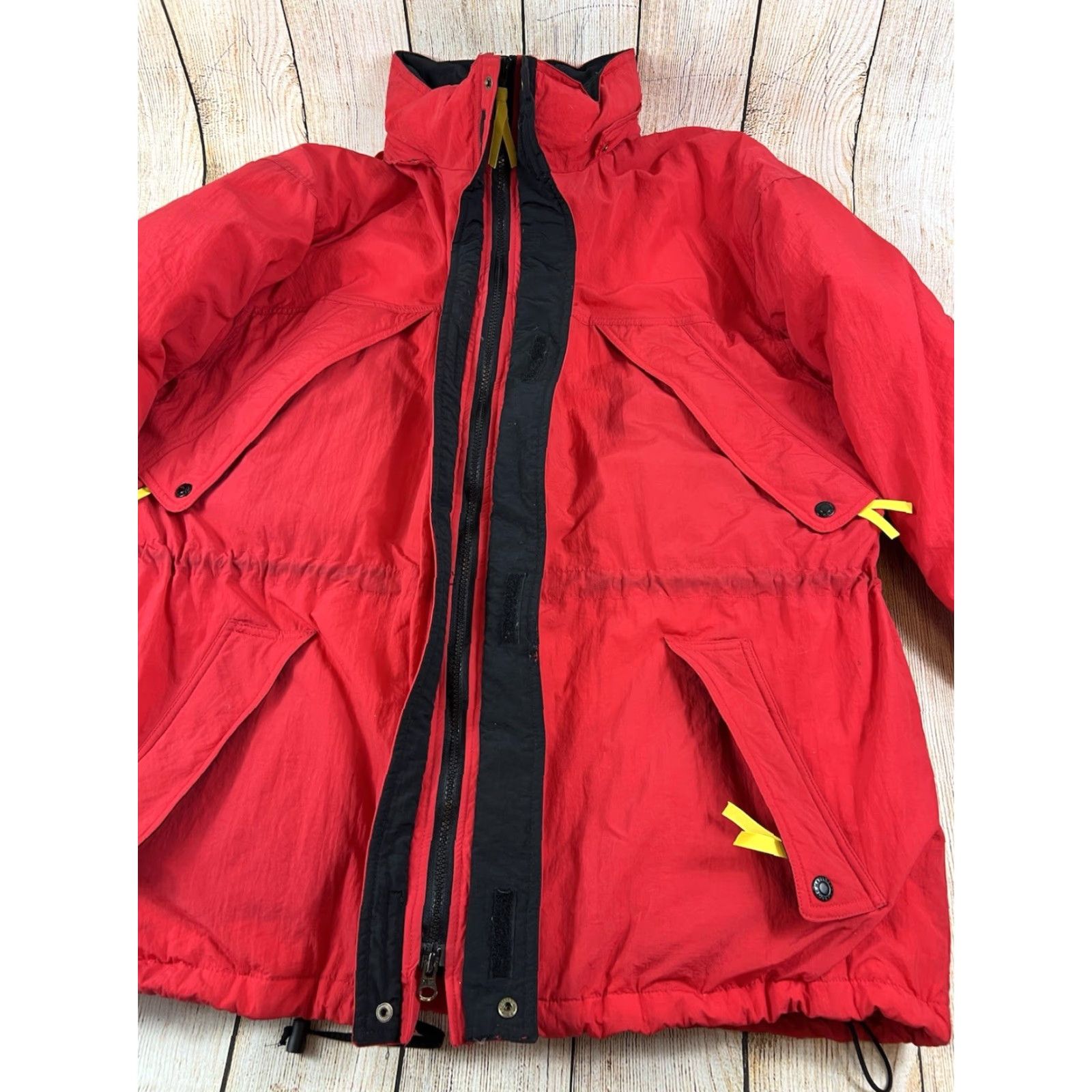Marlboro VINTAGE Marlboro Country Store Red Puffer Parka Down Coat Jacket 2XL Jacket/Coat Mid-Length Outdoor Mens Regular Down Coat Red 2XL Vintage Size US XXL / EU 58 / 5 - 3 Thumbnail