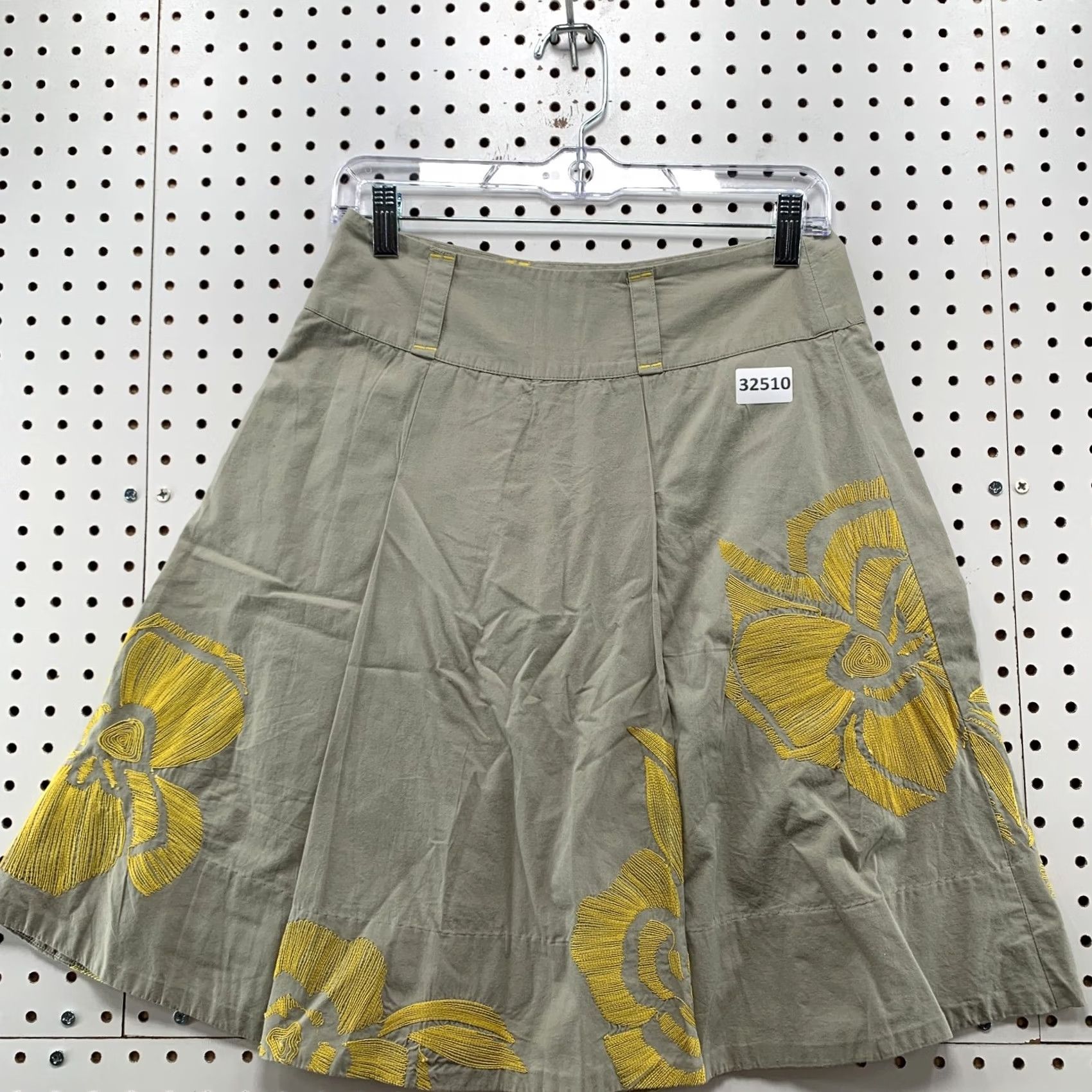 Anthropologie VINTAGE Anthropologie Floreat Skirt Womens Size 4 Tan Floral Pleated Ruffle Knee Length 26x21.5 Womens Size 27" / US 4 / IT 40 - 6 Thumbnail