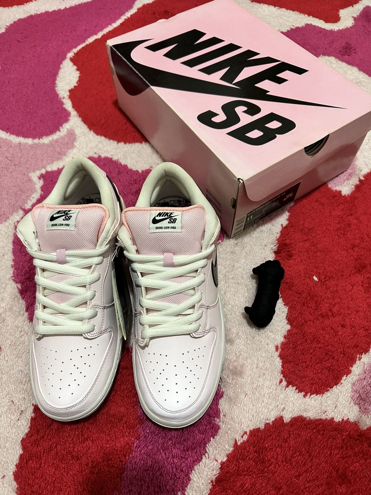 dunk pink box
