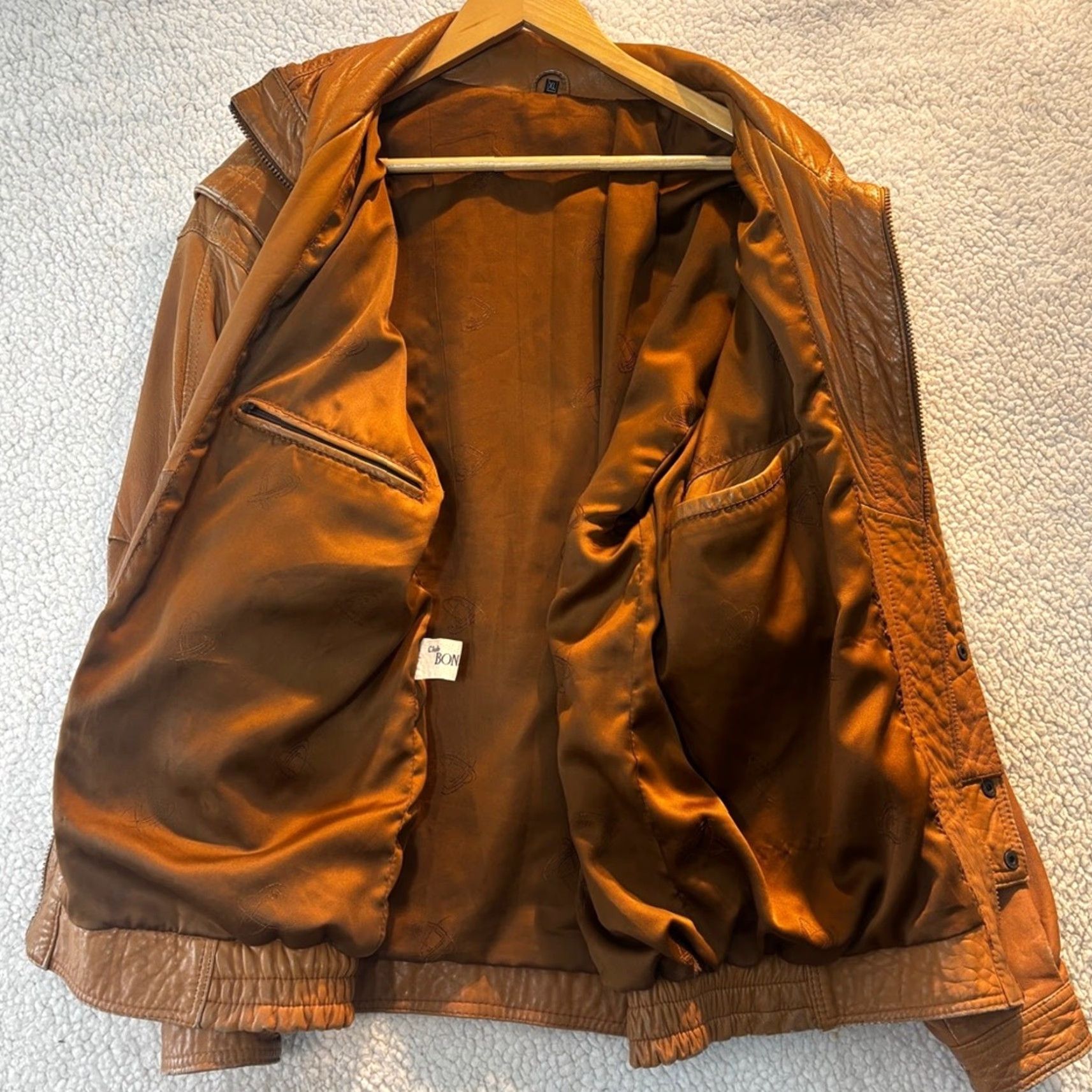 Vintage VINTAGE Club Bonjour Leather Bomber Jacket XL Unisex Adults Brown Raglan 1970s-80s Size US XL / EU 56 / 4 - 2 Thumbnail