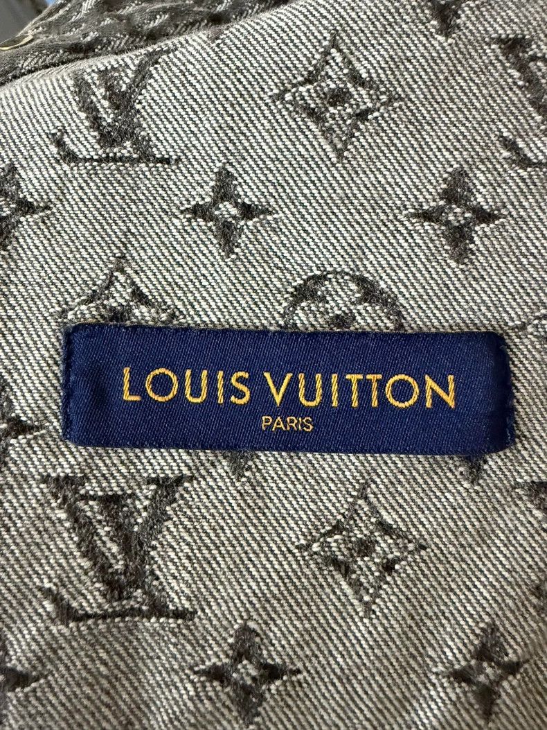 Louis Vuitton Louis VuittonFull print denim jacket 2502-Nextarrow Size US M / EU 48-50 / 2 - 6 Thumbnail