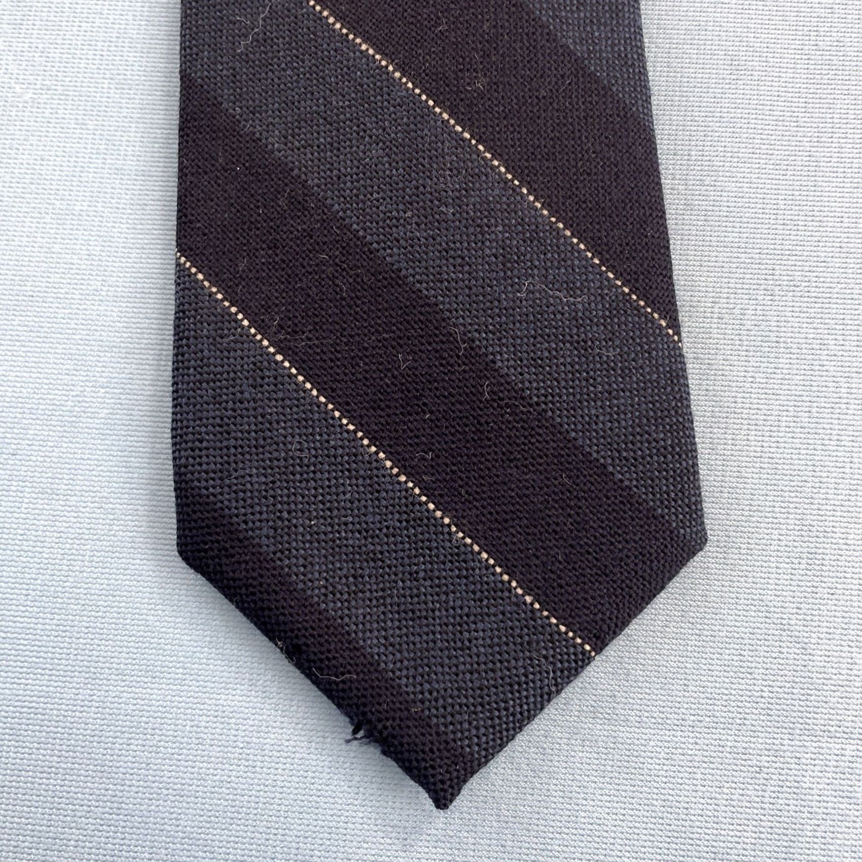 Vintage VINTAGE Christopher Hayes Wool Tie Striped Repp Necktie Dark Blue 58" 3x56 Men Jewelry & Accessories Wool Tie Triband Blue Gray Satin Ornamented Size ONE SIZE - 2 Thumbnail