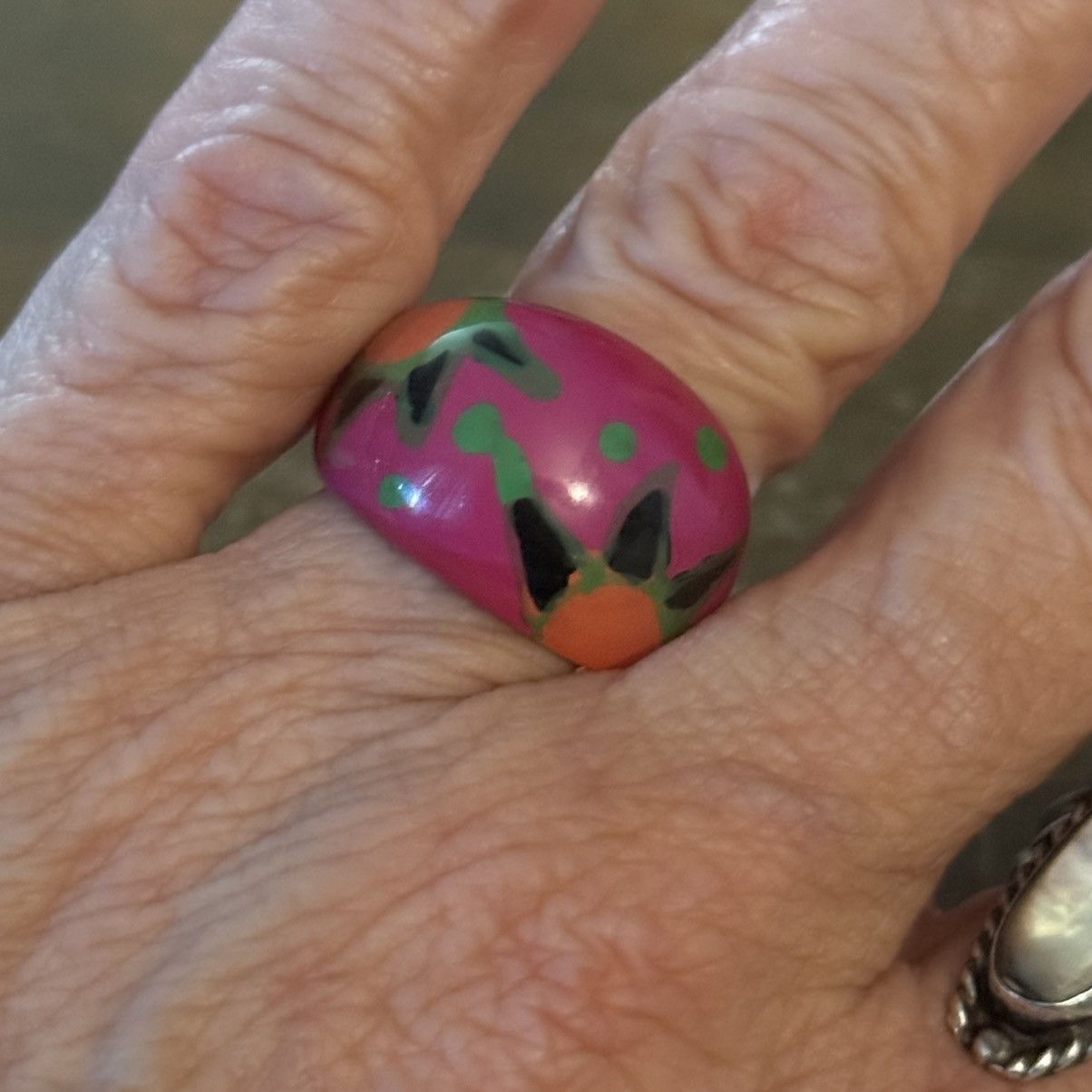 Vintage Vintage pink acrylic sun print dome ring Size ONE SIZE - 4 Thumbnail