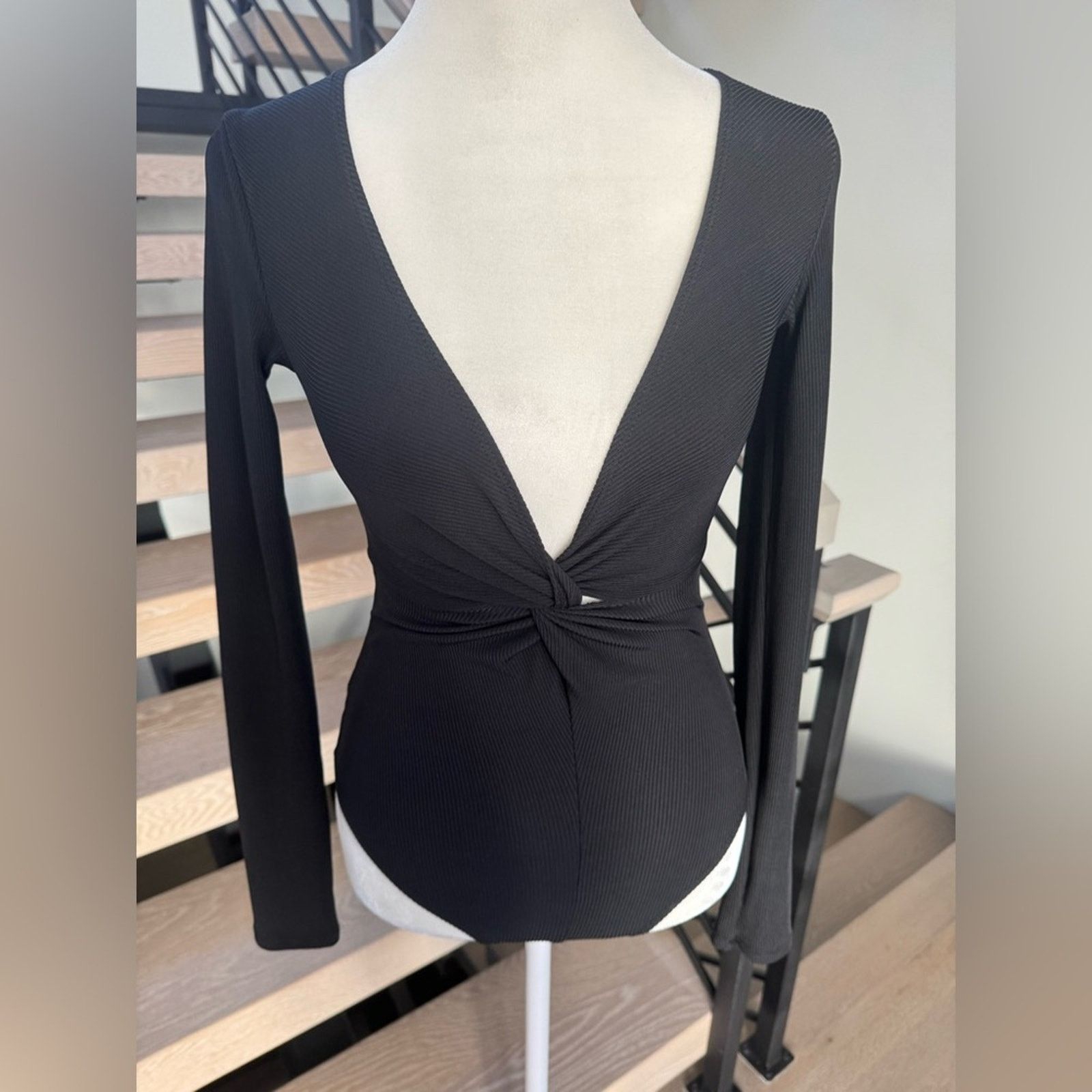 Other New Y2K Black Long Sleeve V-Neck Bodysuit size XS Size XS / US 0-2 / IT 36-38 - 4 Thumbnail