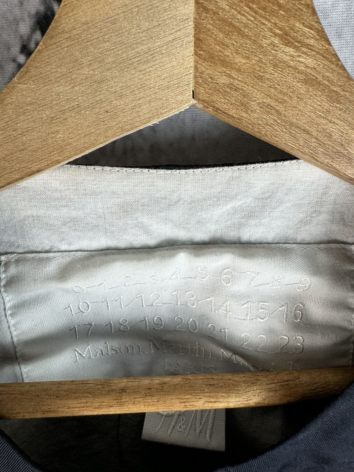 H&M × Maison Margiela Maison Martin Margiela x H&M nylon like long sleeve Size US S / EU 44-46 / 1 - 3 Thumbnail