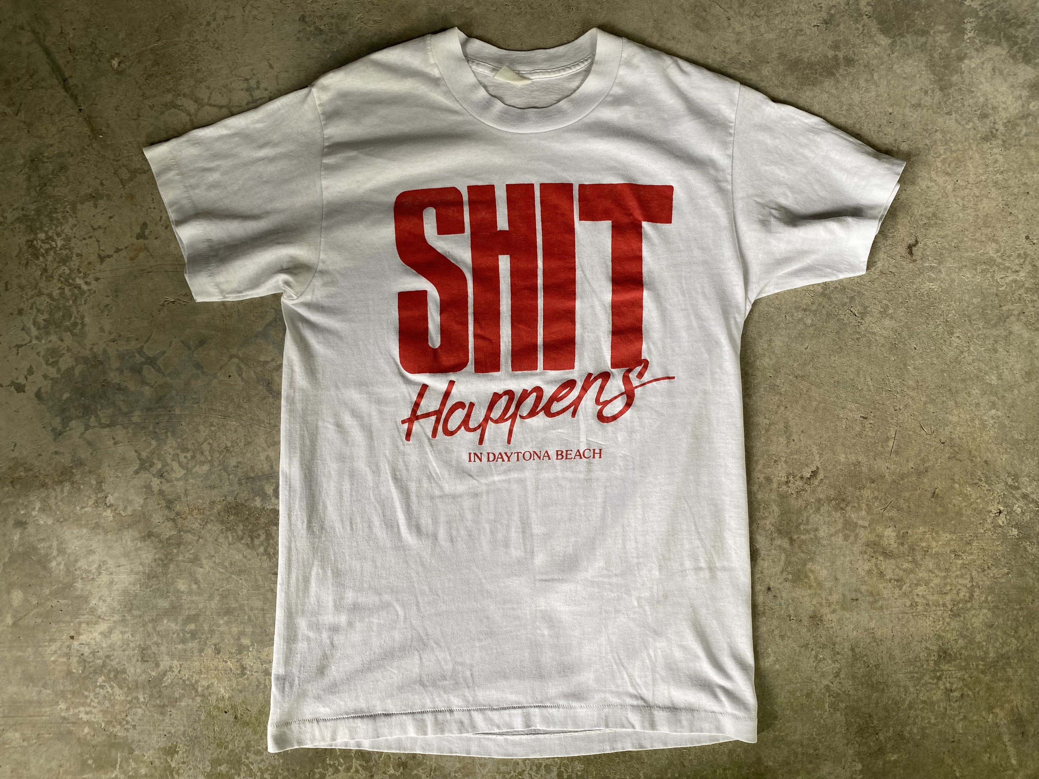 Vintage Vintage 80’s SHIT HAPPENS in Daytona Beach Wording Tshirt Size US S / EU 44-46 / 1 - 4 Thumbnail