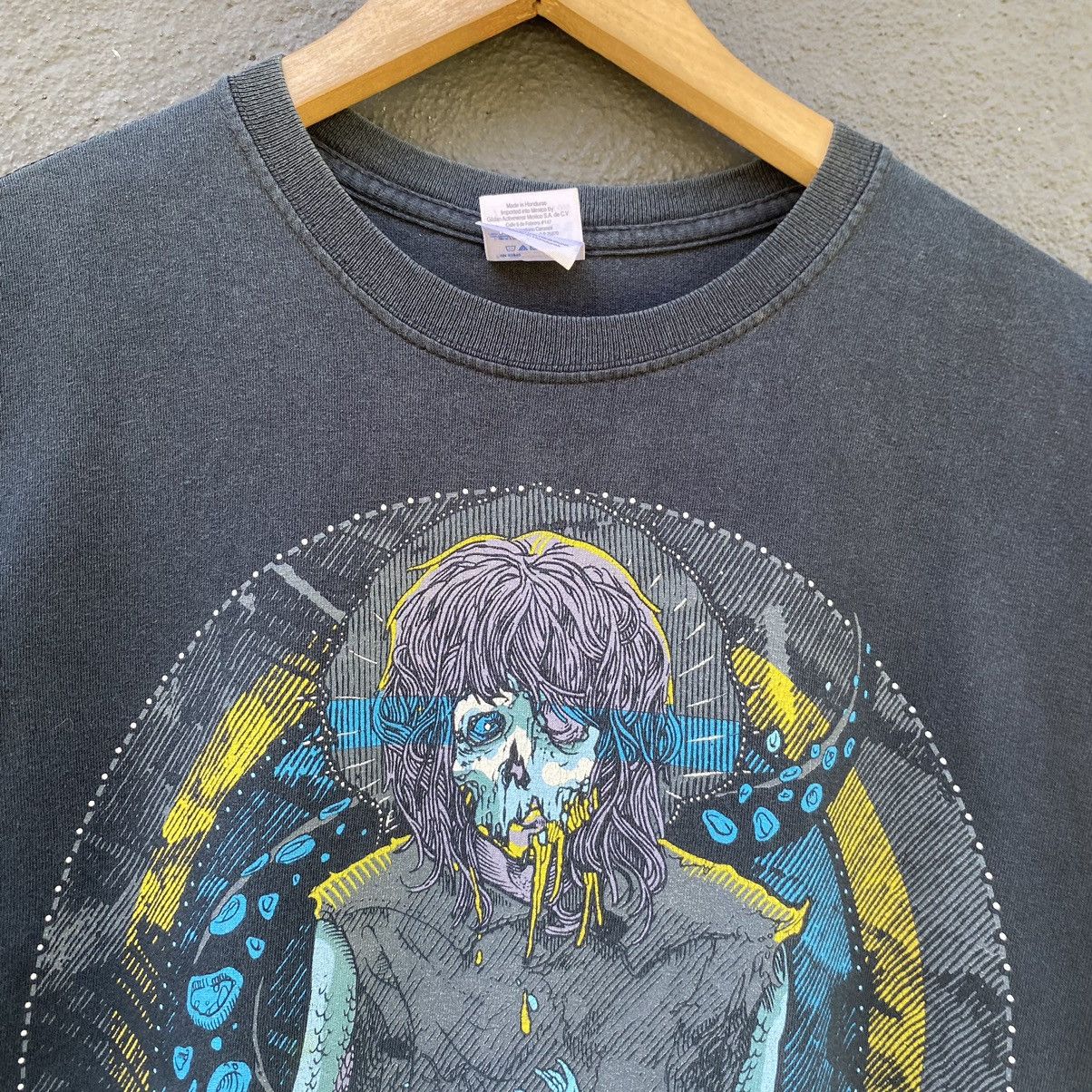 Band Tees Thrashed Faded Vintage Y2K Whitechapel Band ERD GRUNGE TEE Size US M / EU 48-50 / 2 - 4 Thumbnail