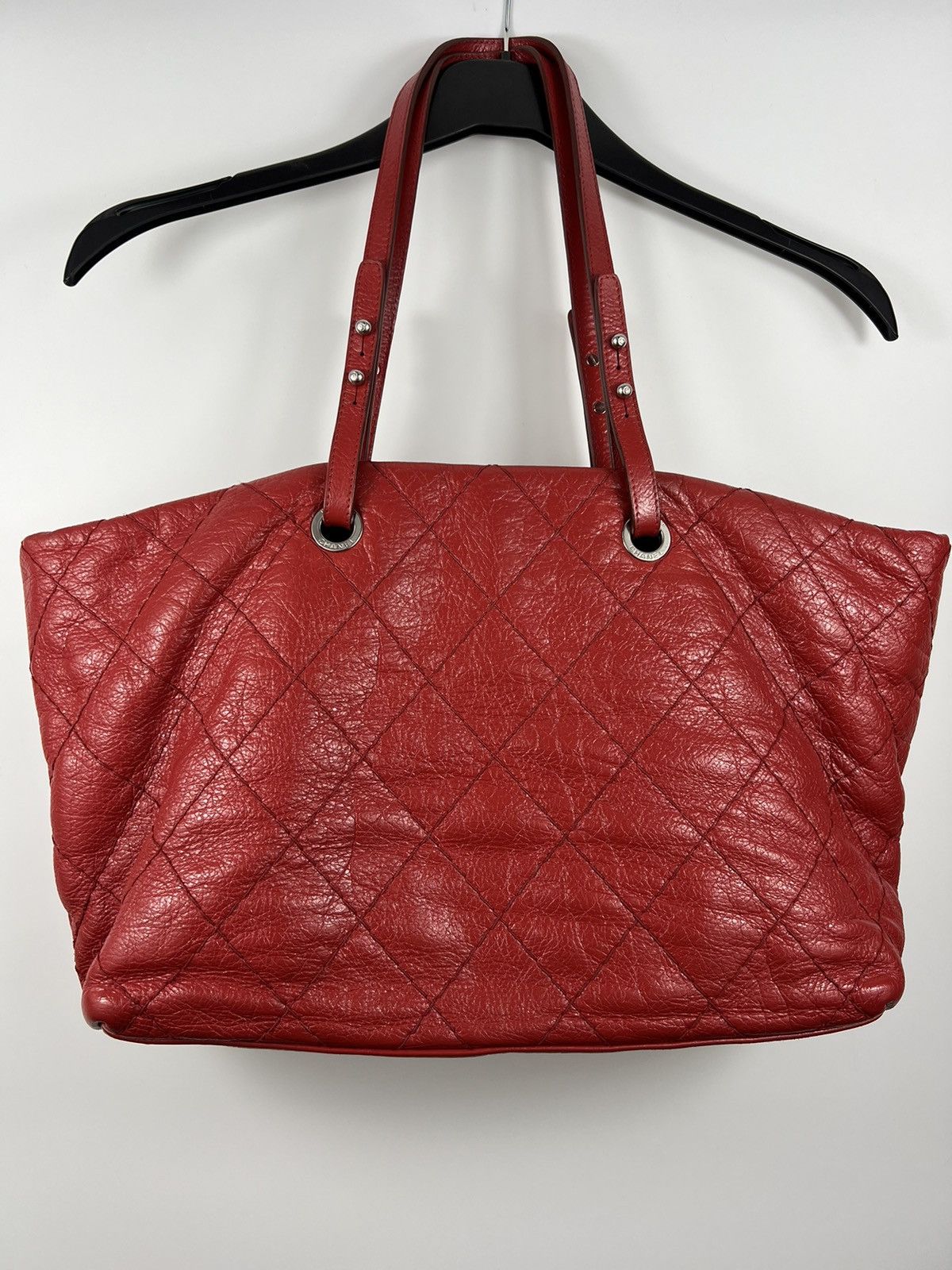 Chanel Chanel On The Road Tote Red Calfskin Leather Bag Size ONE SIZE - 5 Thumbnail