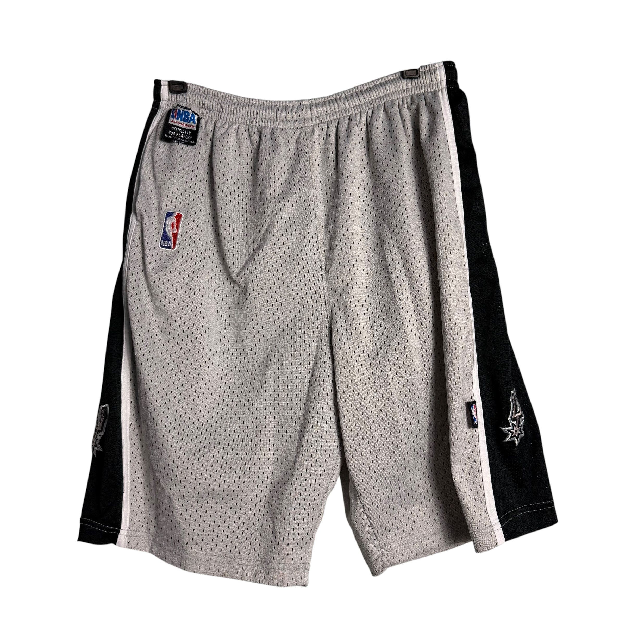 NBA 🔥RARE🔥Vintage San Antonio Spurs NBA Official Shorts (M) Size US 34 / EU 50 - 1 Thumbnail