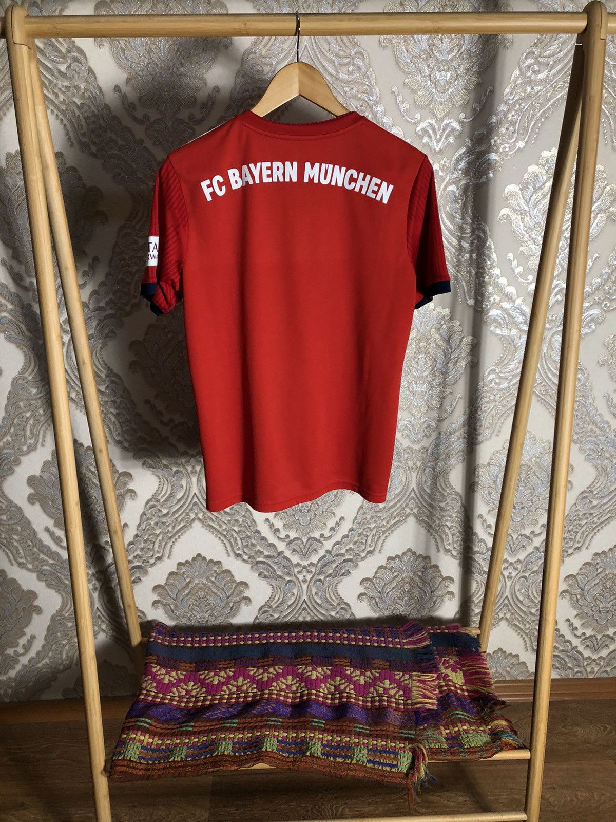Vintage ADIDAS BAYERN MUNCHEN GERMANY RETRO SOCCER JERSEY Y2K 90s Size US S / EU 44-46 / 1 - 7 Thumbnail