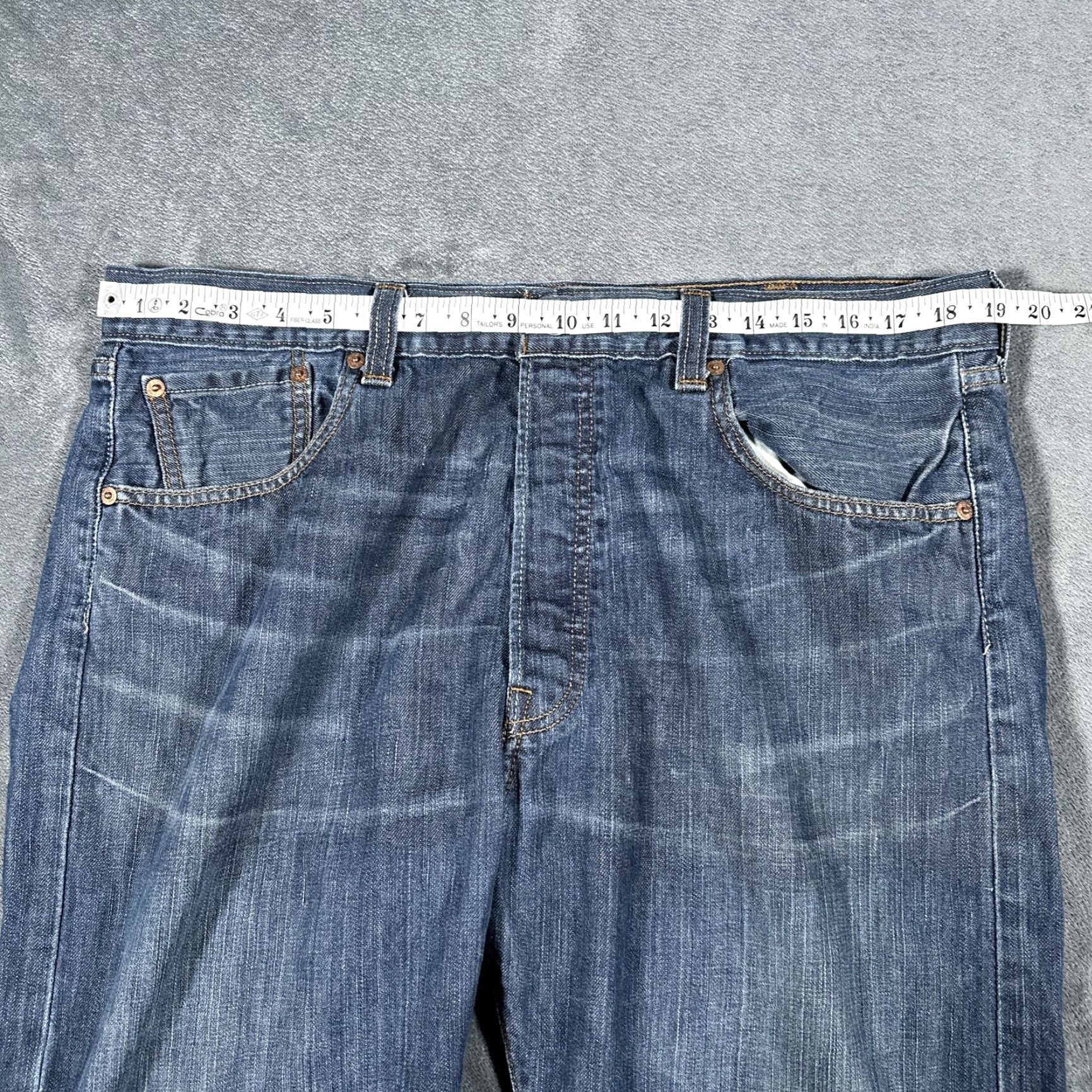 Levi's Levis 501 Jeans Mens 38x34 Blue Denim Straight Leg Button Fly Original Fit Size US 38 / EU 54 - 6 Thumbnail