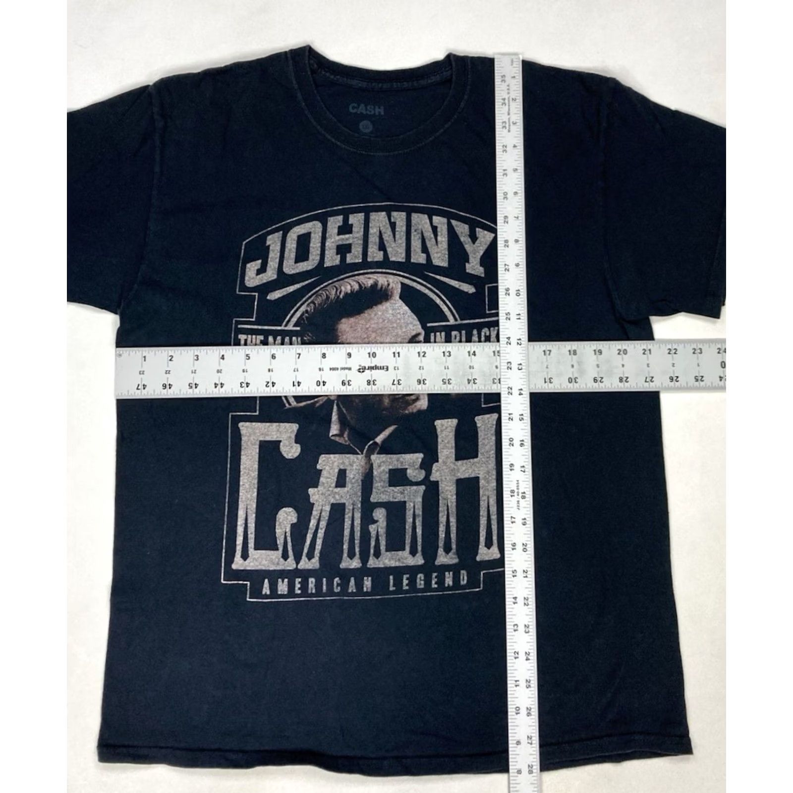 Vintage VINTAGE Johnny Cash The Man In Black Amarican Legend Graphic Shirt Mens Large Black Cotton Logo Retro Music T-Shirt Size US L / EU 52-54 / 3 - 5 Thumbnail