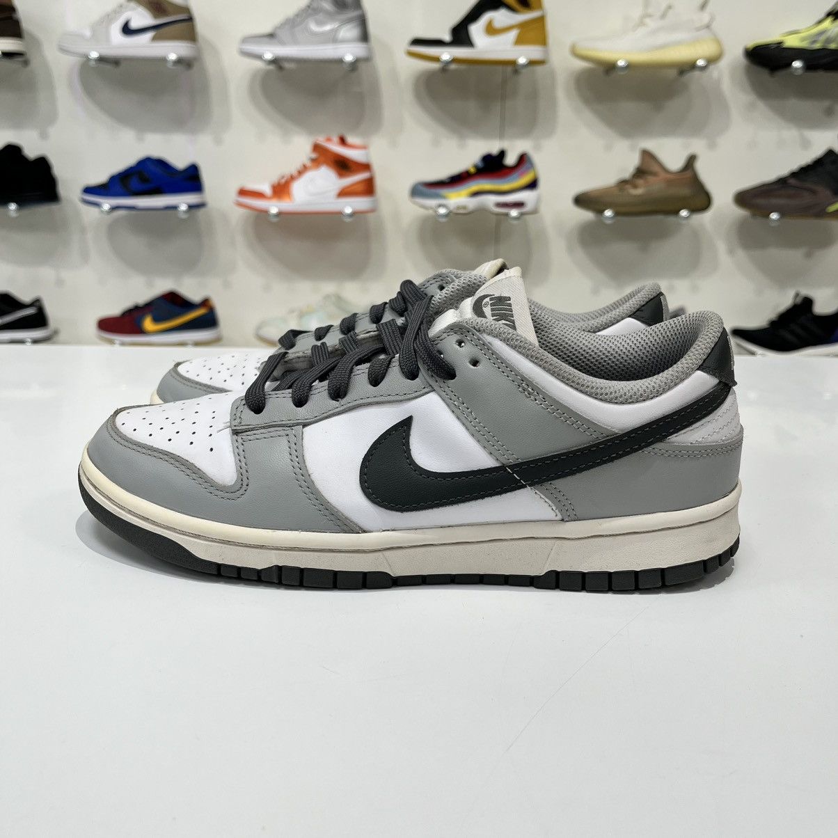 Nike Nike Dunk Low Light Smoke Grey (W) Size US 8 / IT 38 - 3 Thumbnail