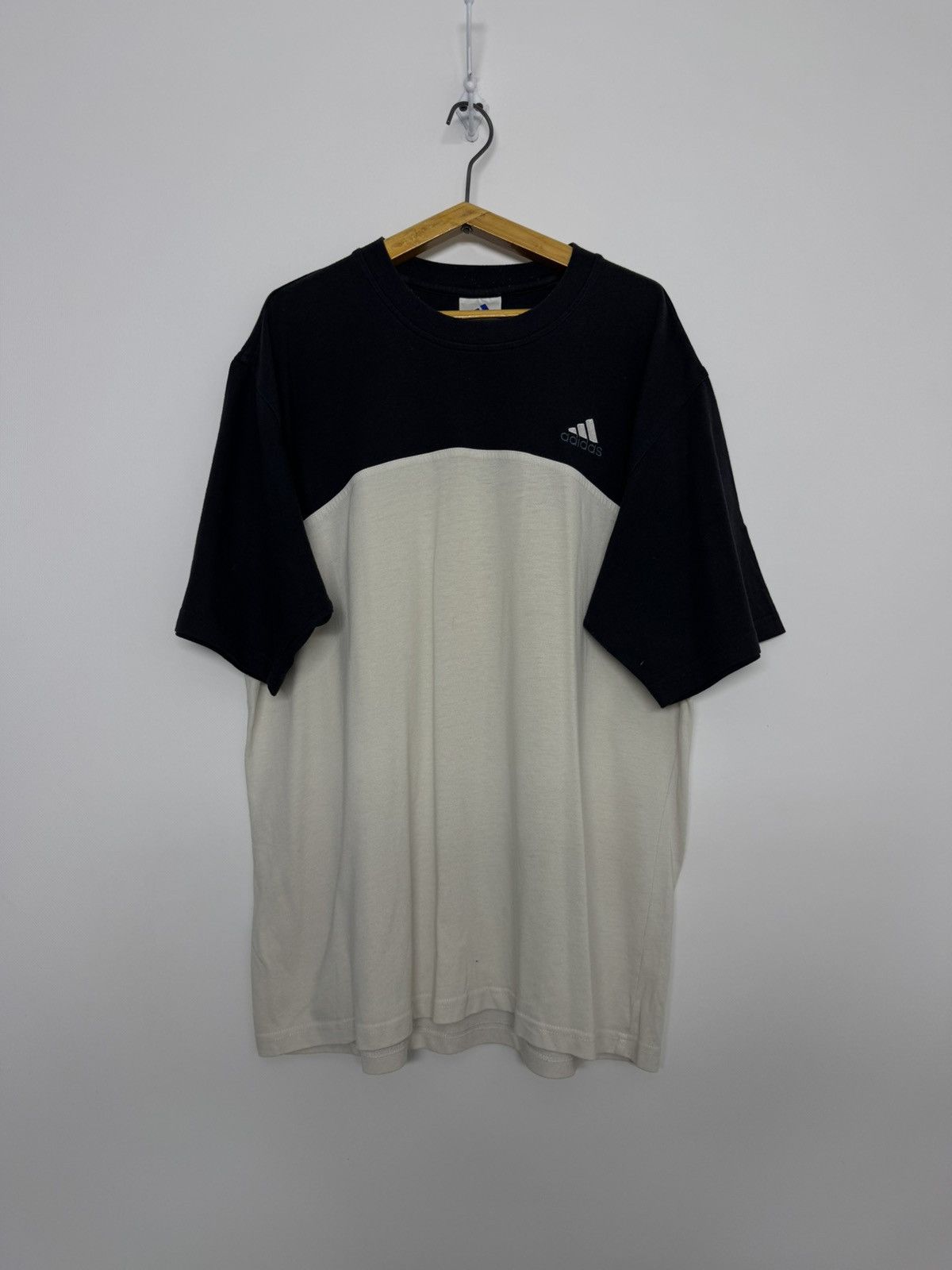 Adidas Vintage Y2k Adidas T-Shirt 90’s Size US L / EU 52-54 / 3 - 1 Thumbnail
