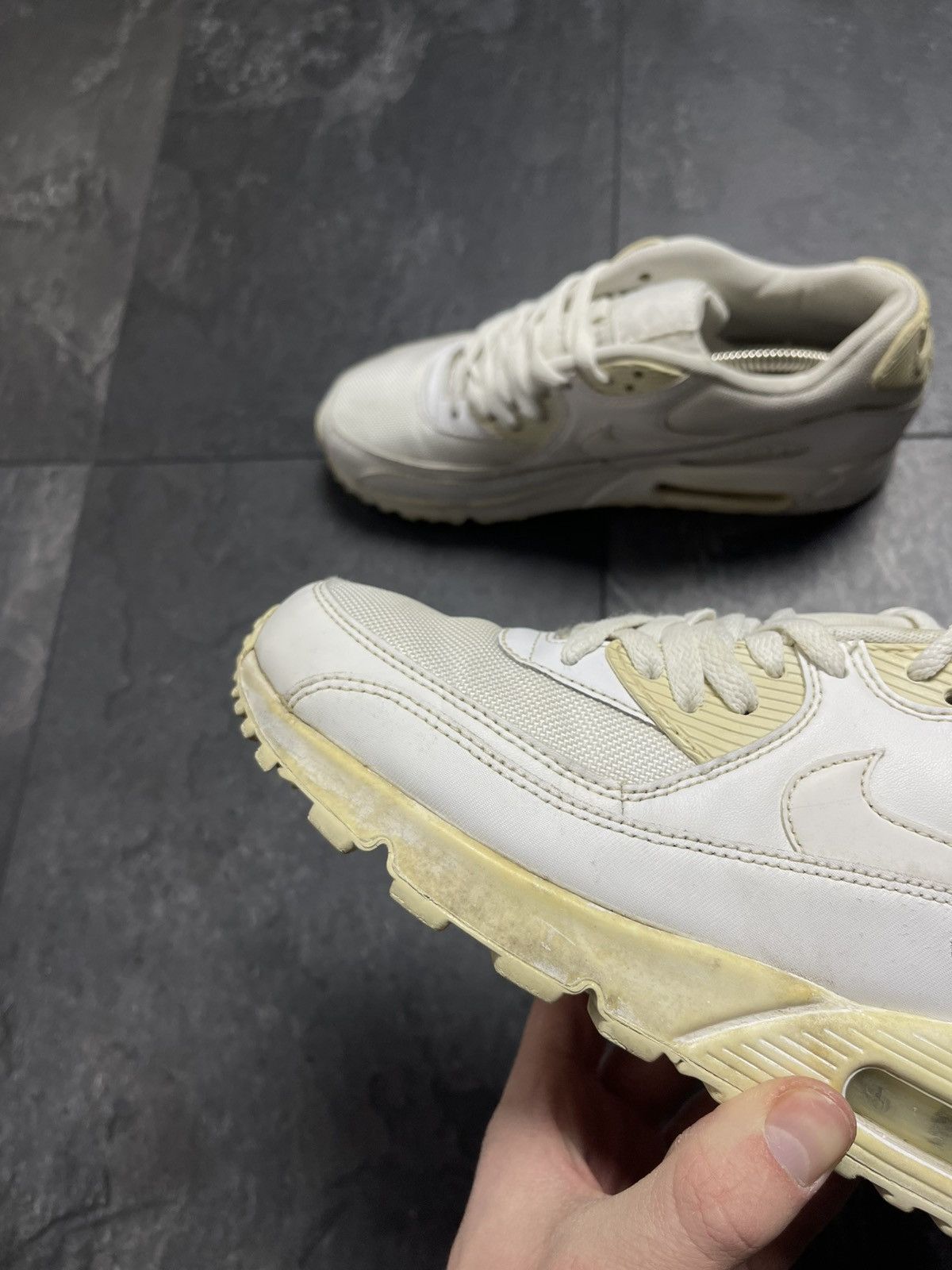 Vintage NIKE AIR MAX 90 WHITE LOW TOP SNEAKERS Size US 7 / EU 40 - 9 Thumbnail